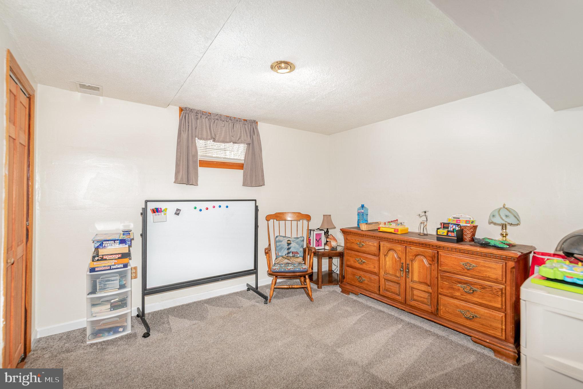 LAWNWOOD - Residential