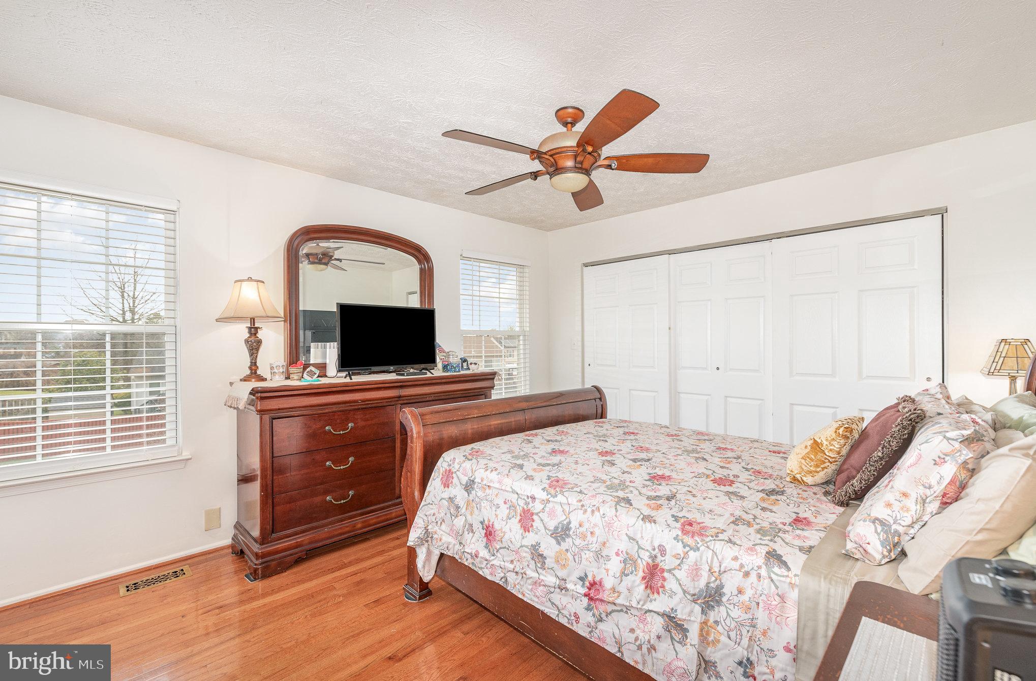 LAWNWOOD - Residential