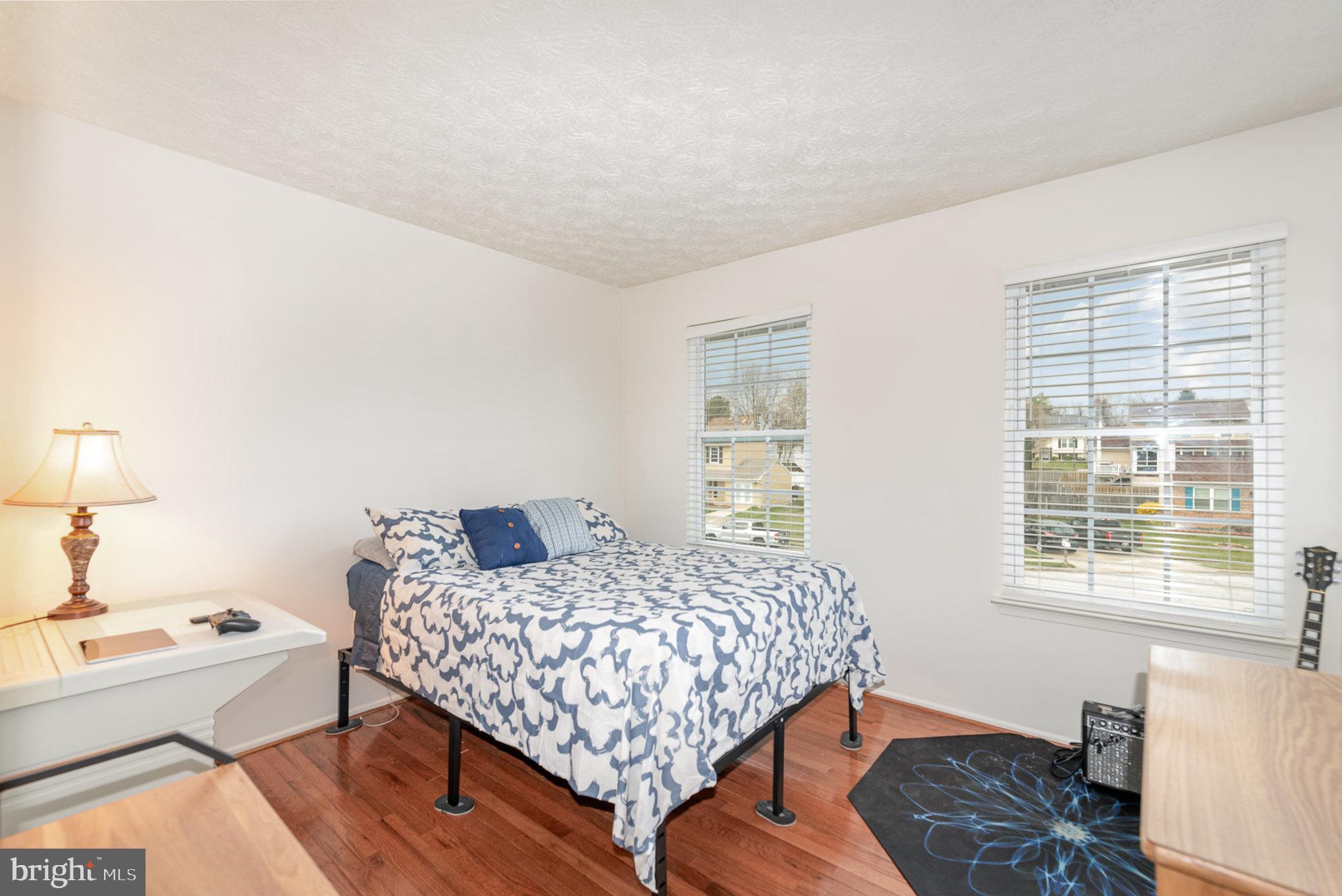 LAWNWOOD - Residential