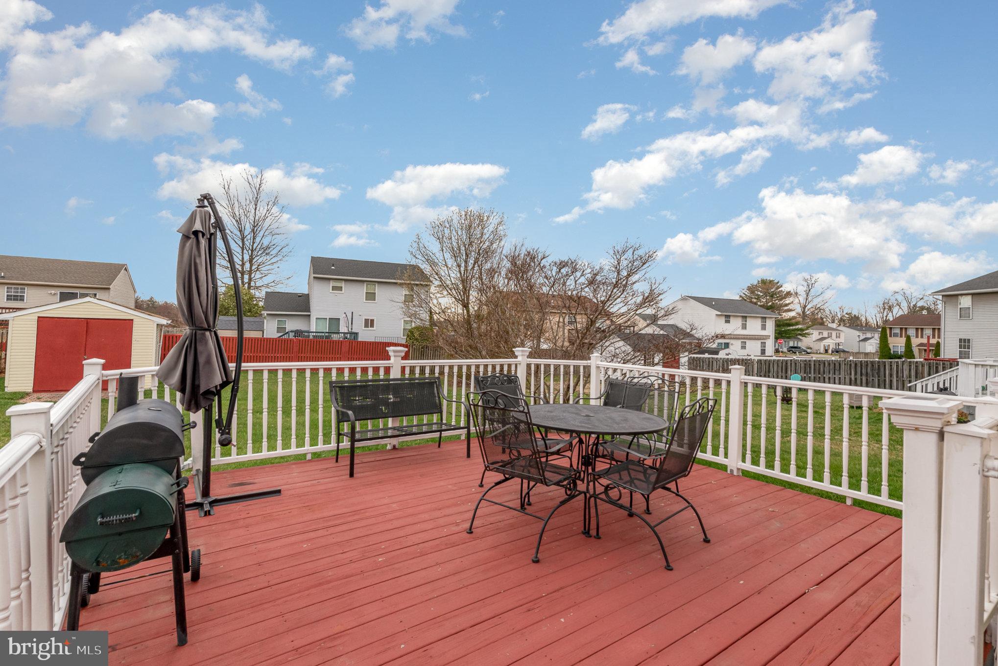 LAWNWOOD - Residential