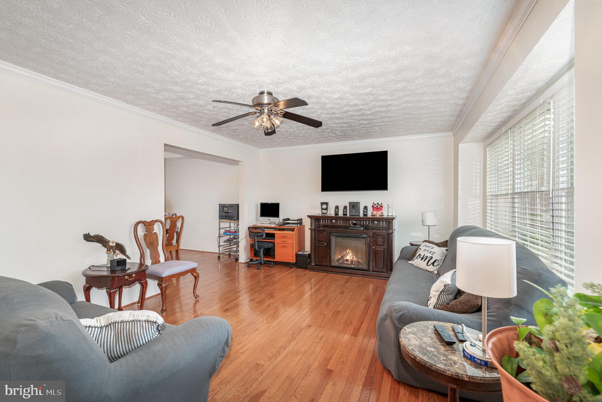 LAWNWOOD - Residential