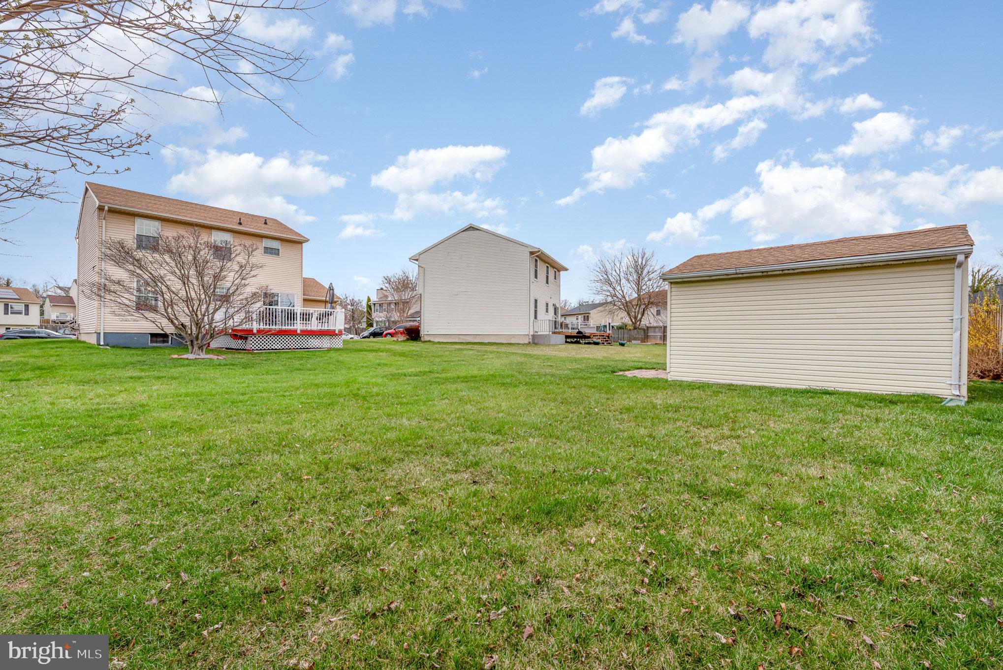 LAWNWOOD - Residential