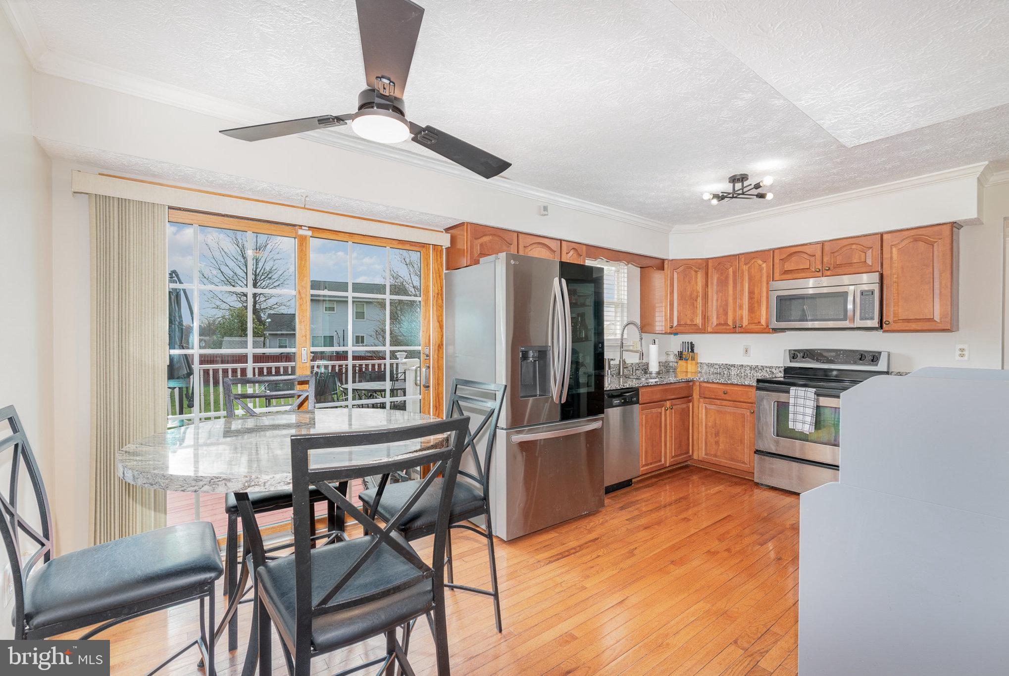 LAWNWOOD - Residential