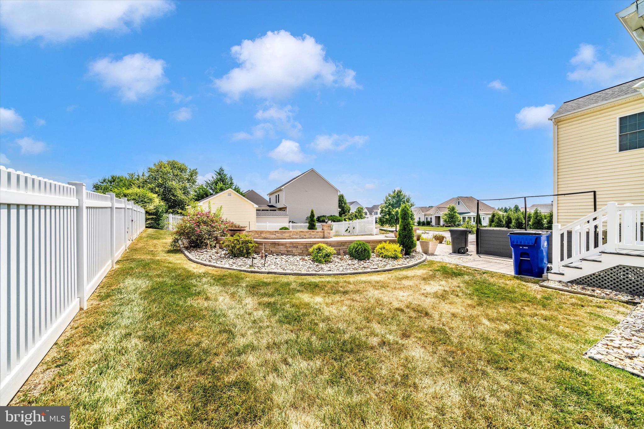 ROYAL OAKS - Residential