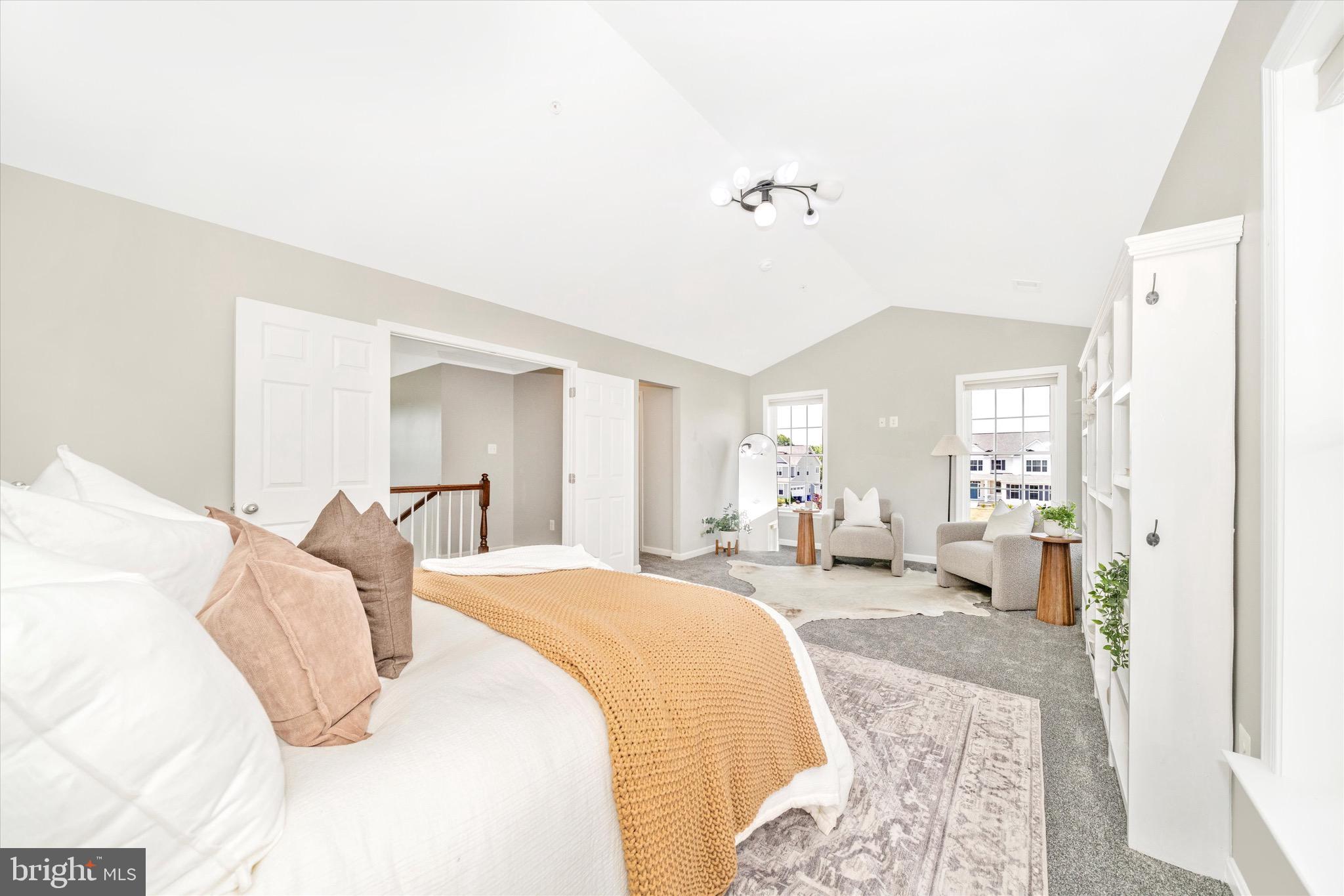 ROYAL OAKS - Residential