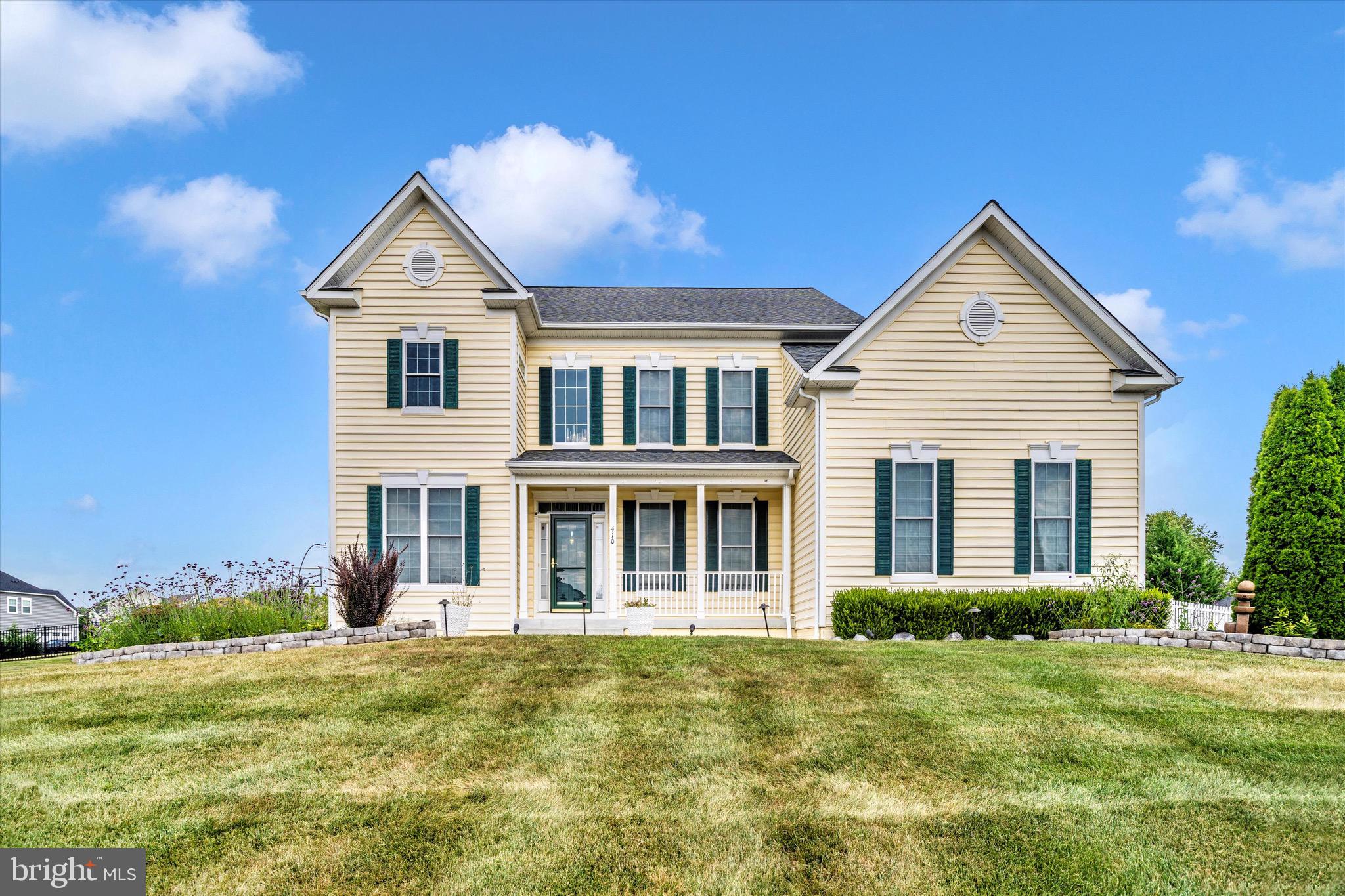 ROYAL OAKS - Residential