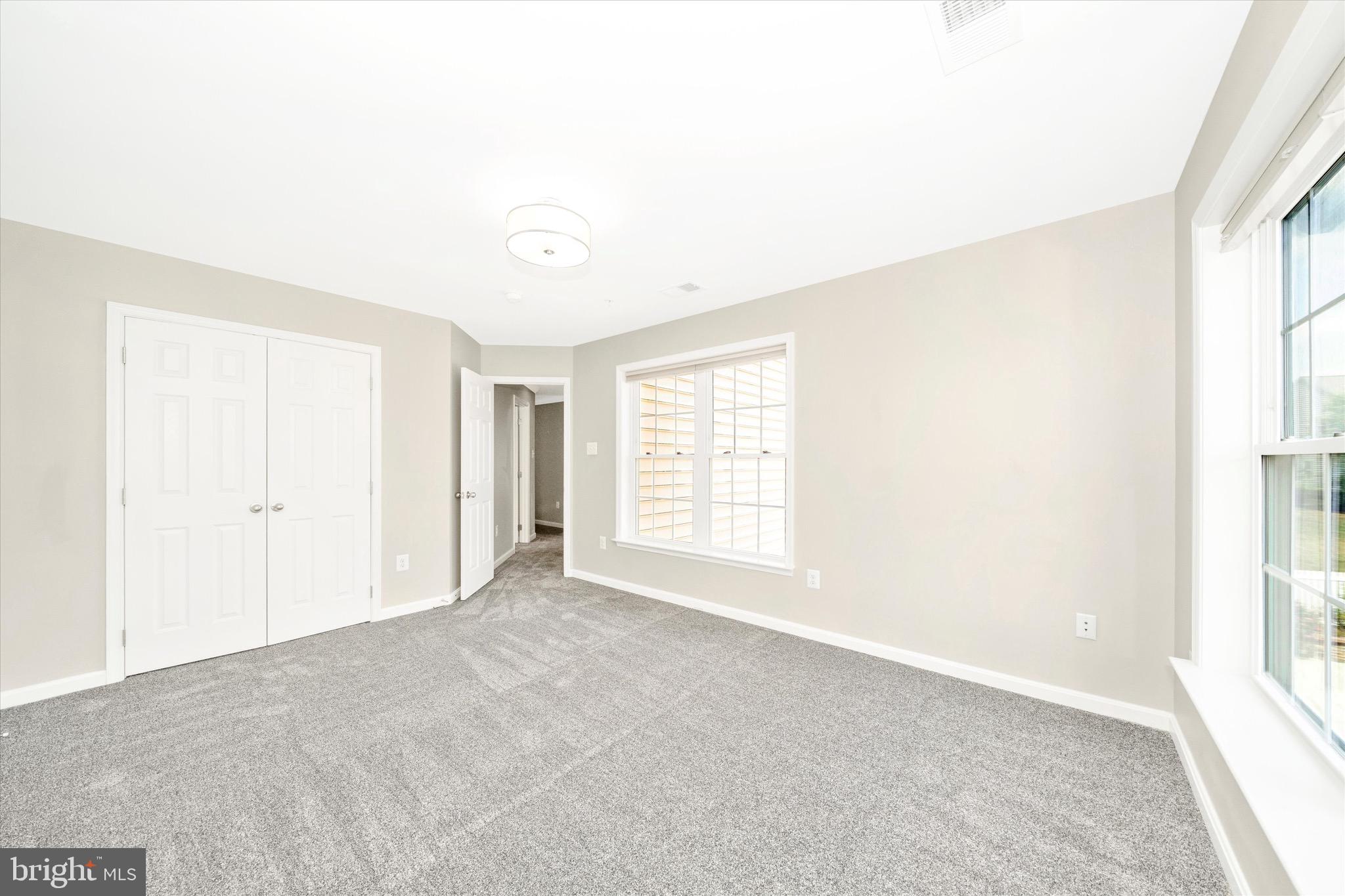 ROYAL OAKS - Residential