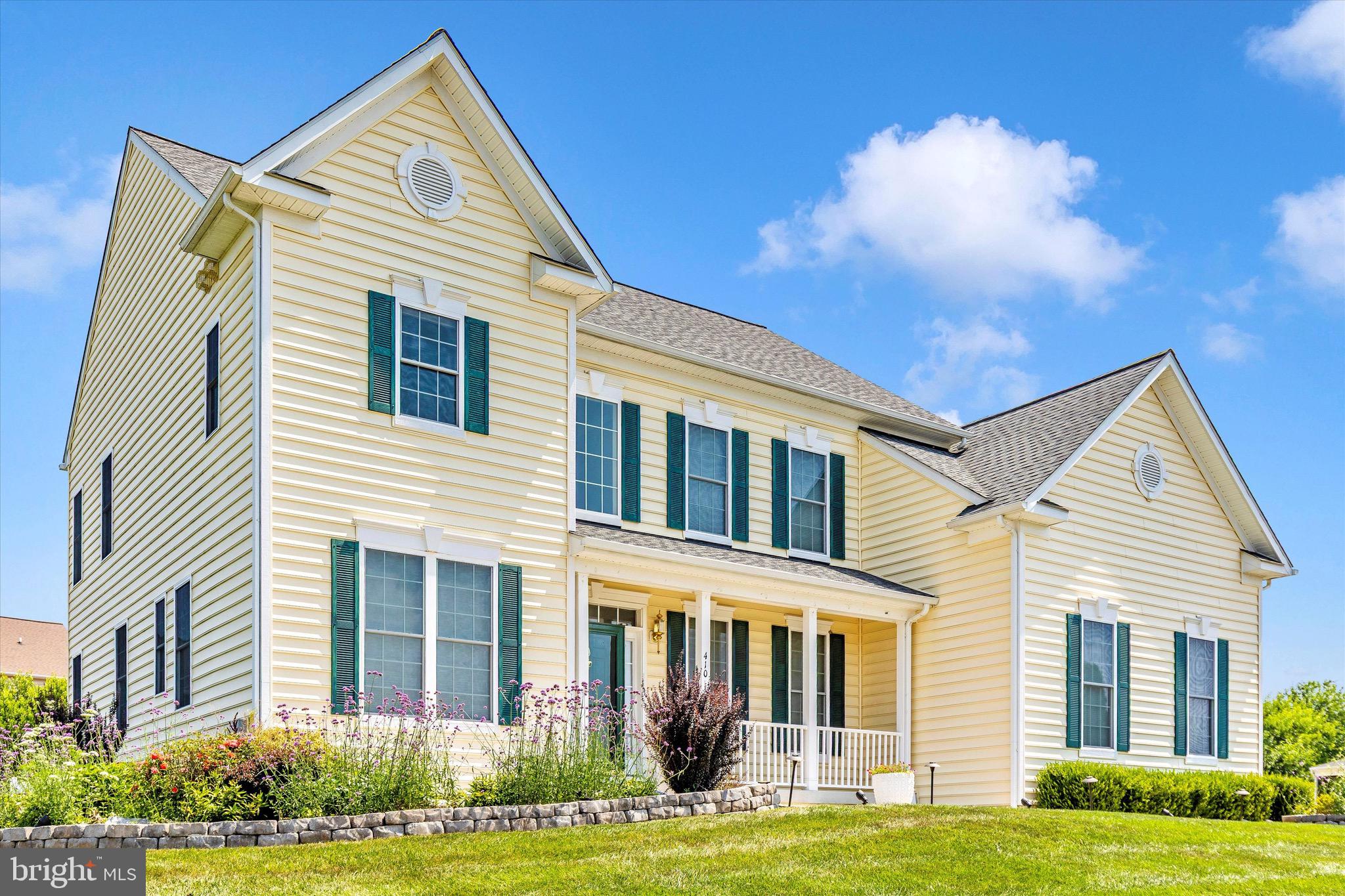 ROYAL OAKS - Residential