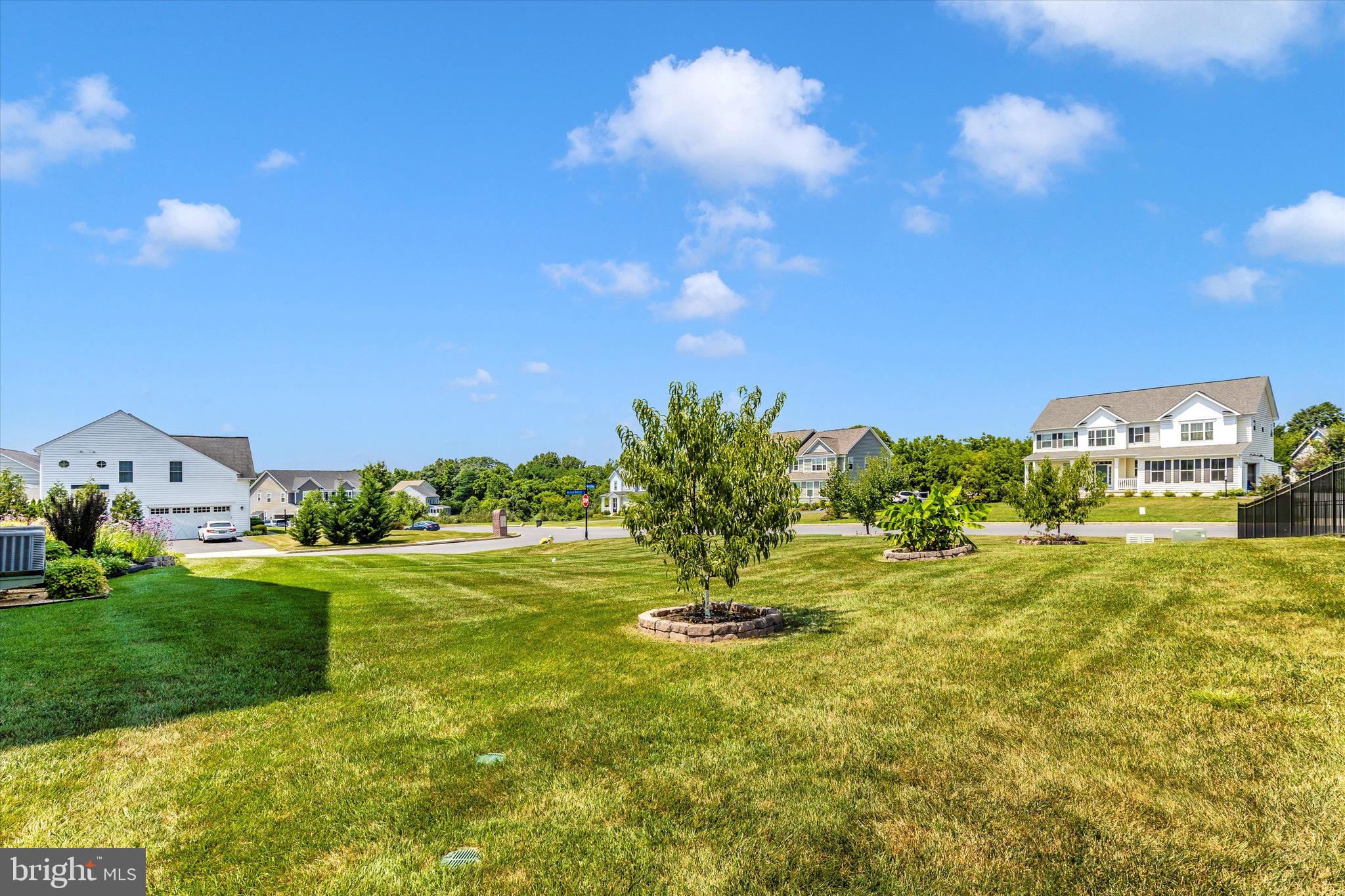 ROYAL OAKS - Residential