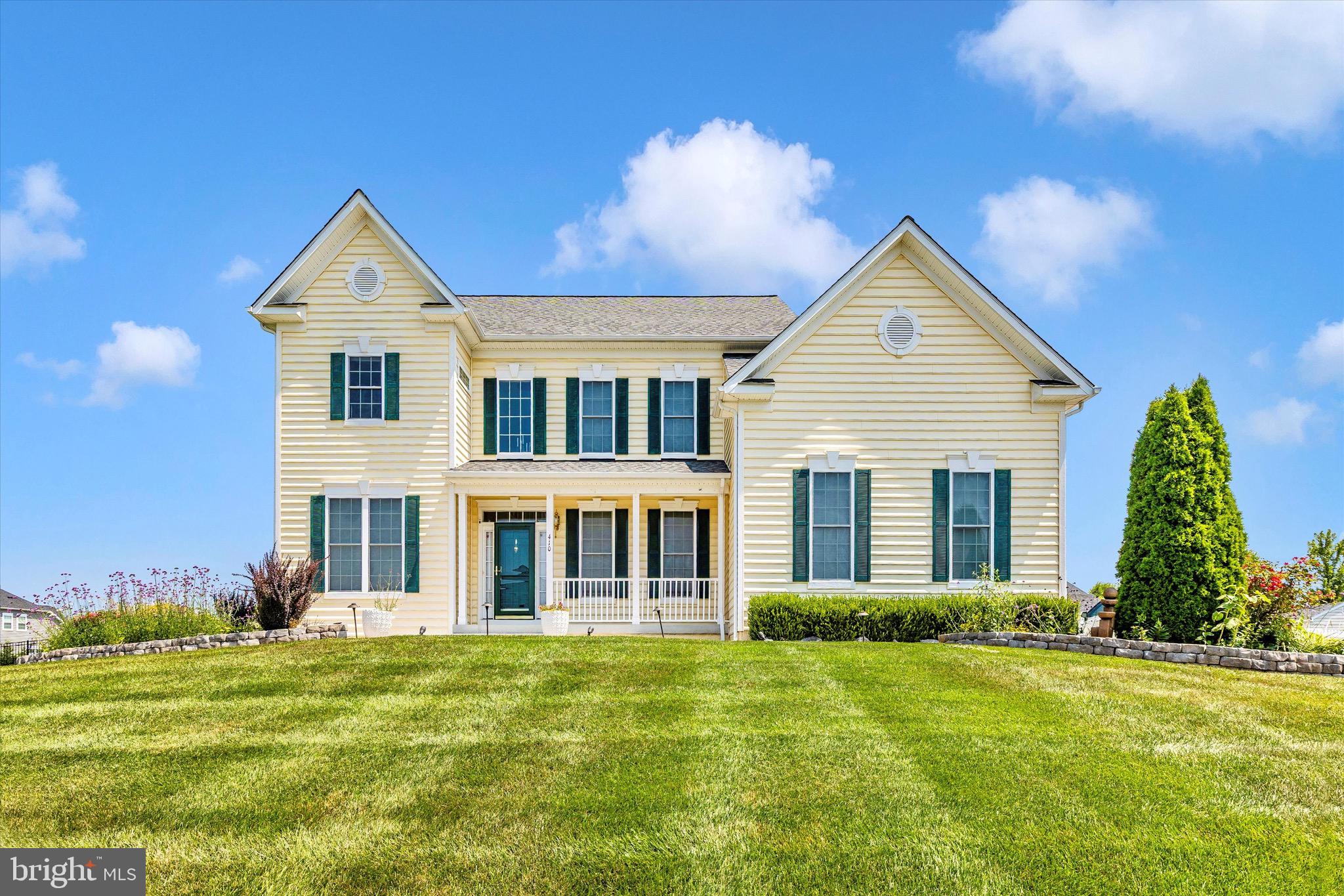 ROYAL OAKS - Residential