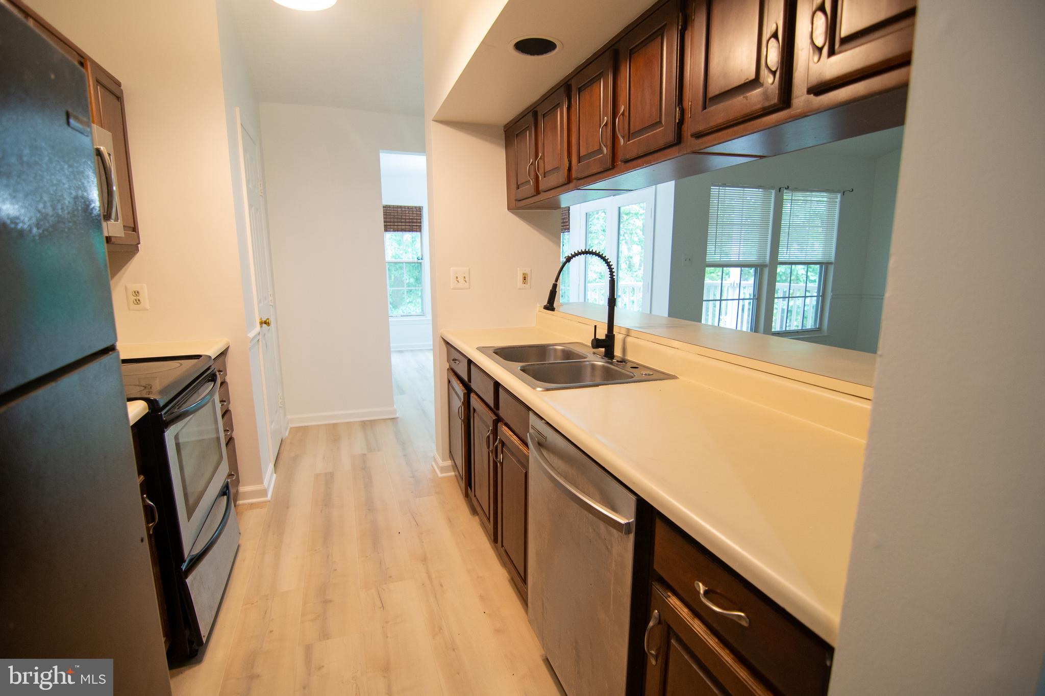 WOODBRIDGE CENTER - Residential Lease