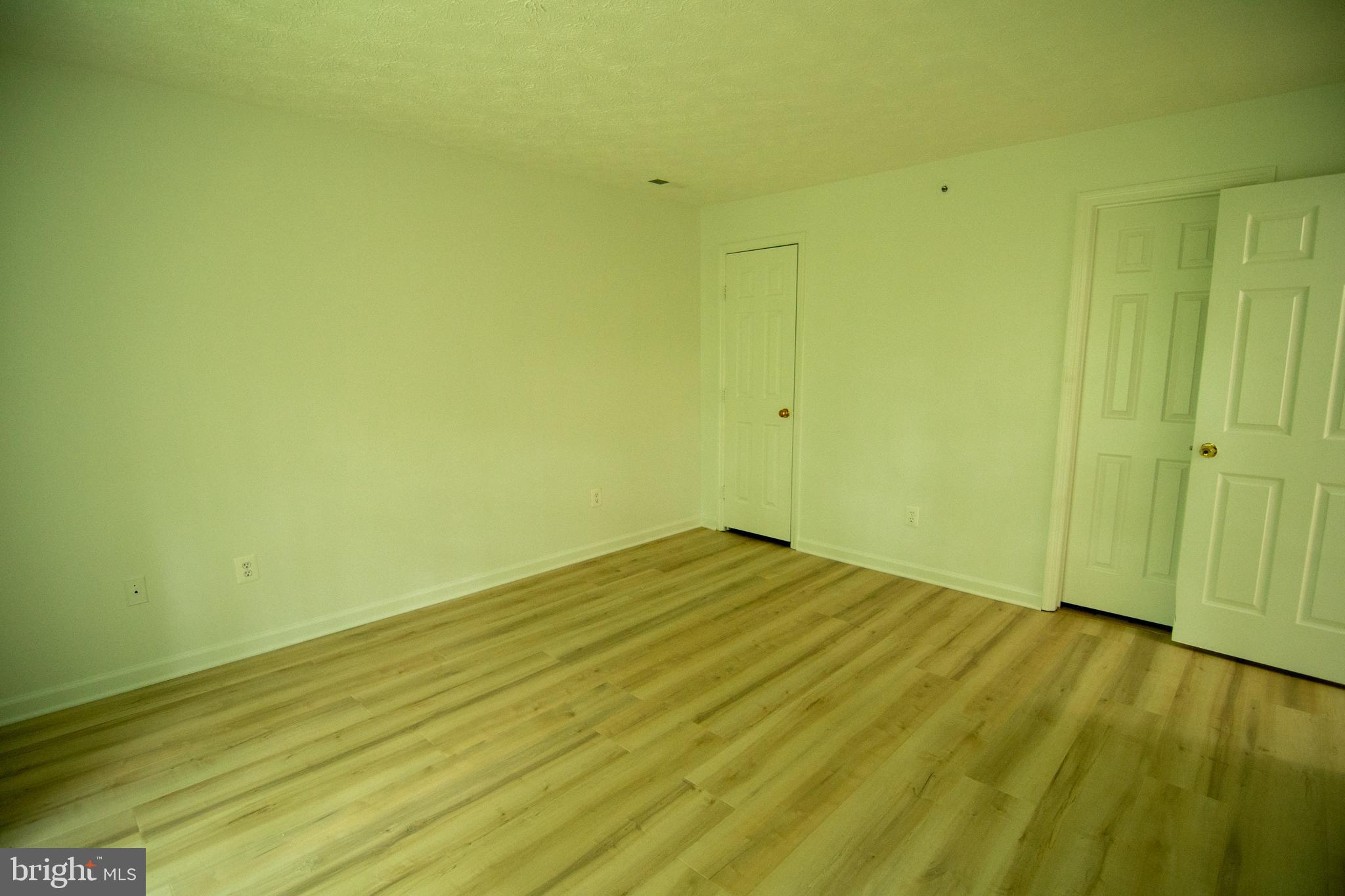 WOODBRIDGE CENTER - Residential Lease