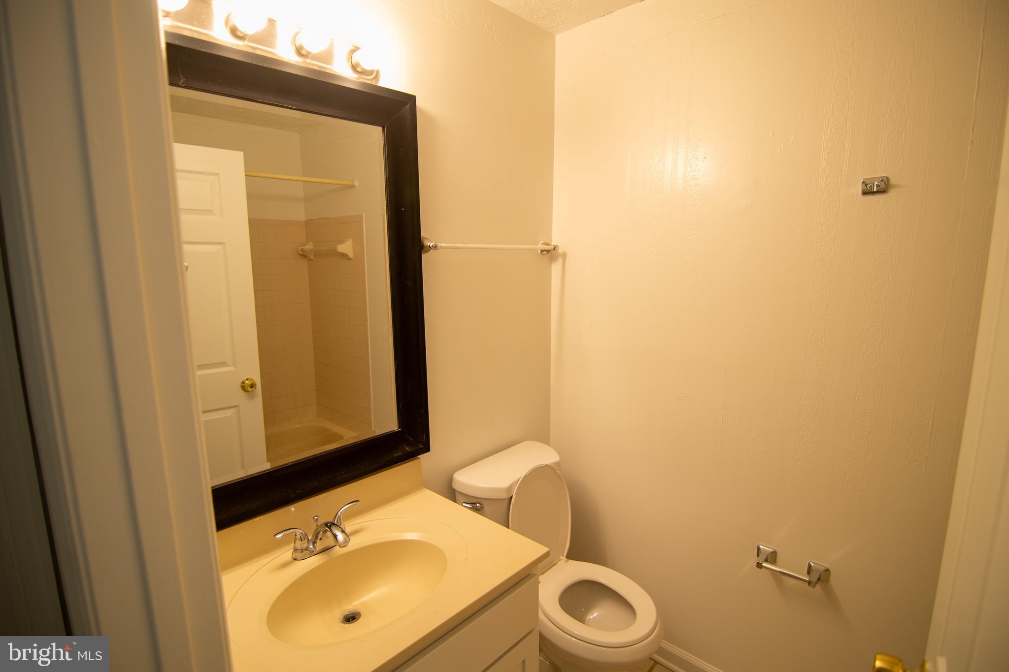 WOODBRIDGE CENTER - Residential Lease