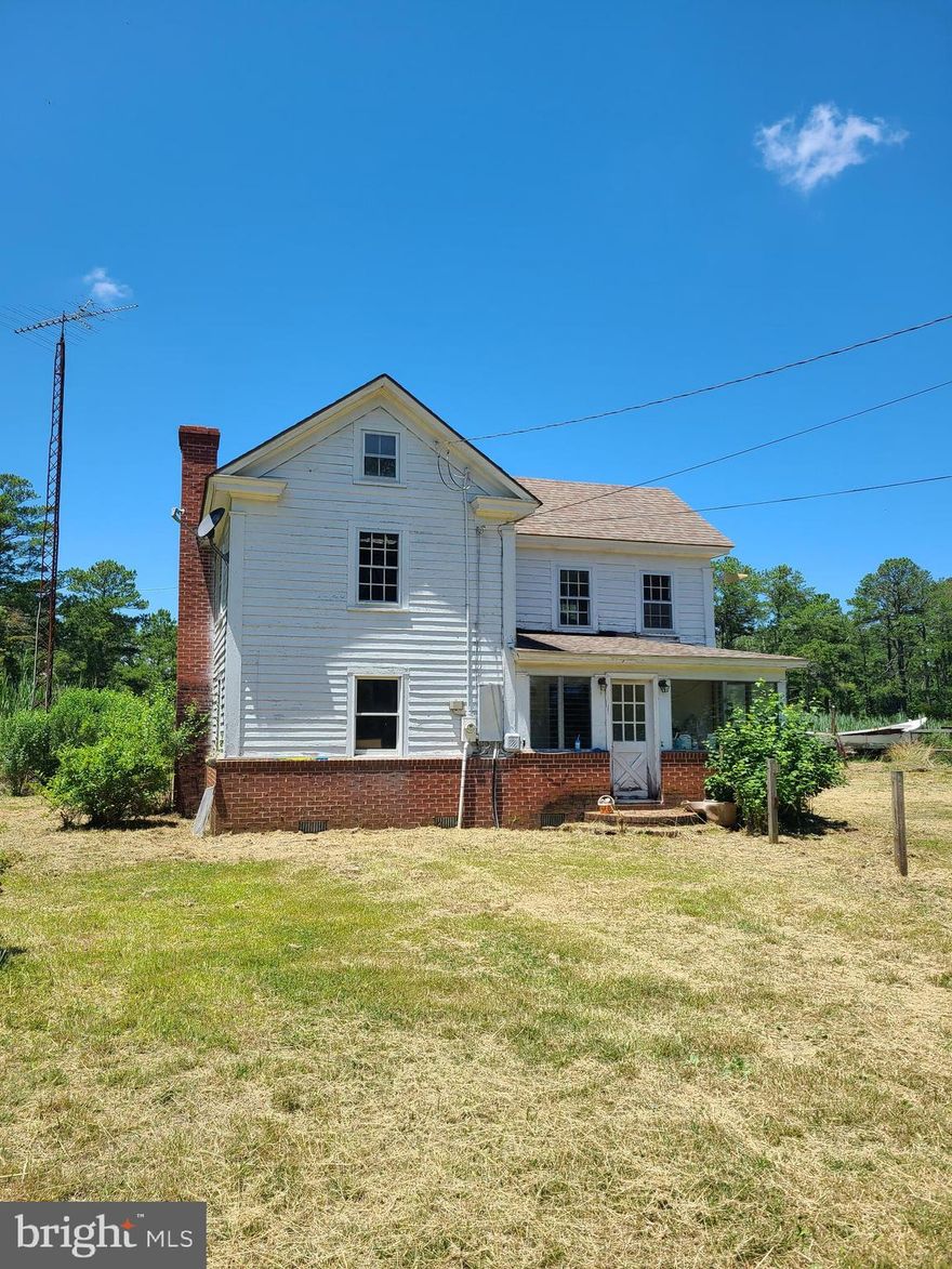Victorian farm house located 8 miles from Princess Anne Md. features 3 bedrooms one bath on almost 1 acre  of land. detached garage could possibly be converted to an in-law suite .
