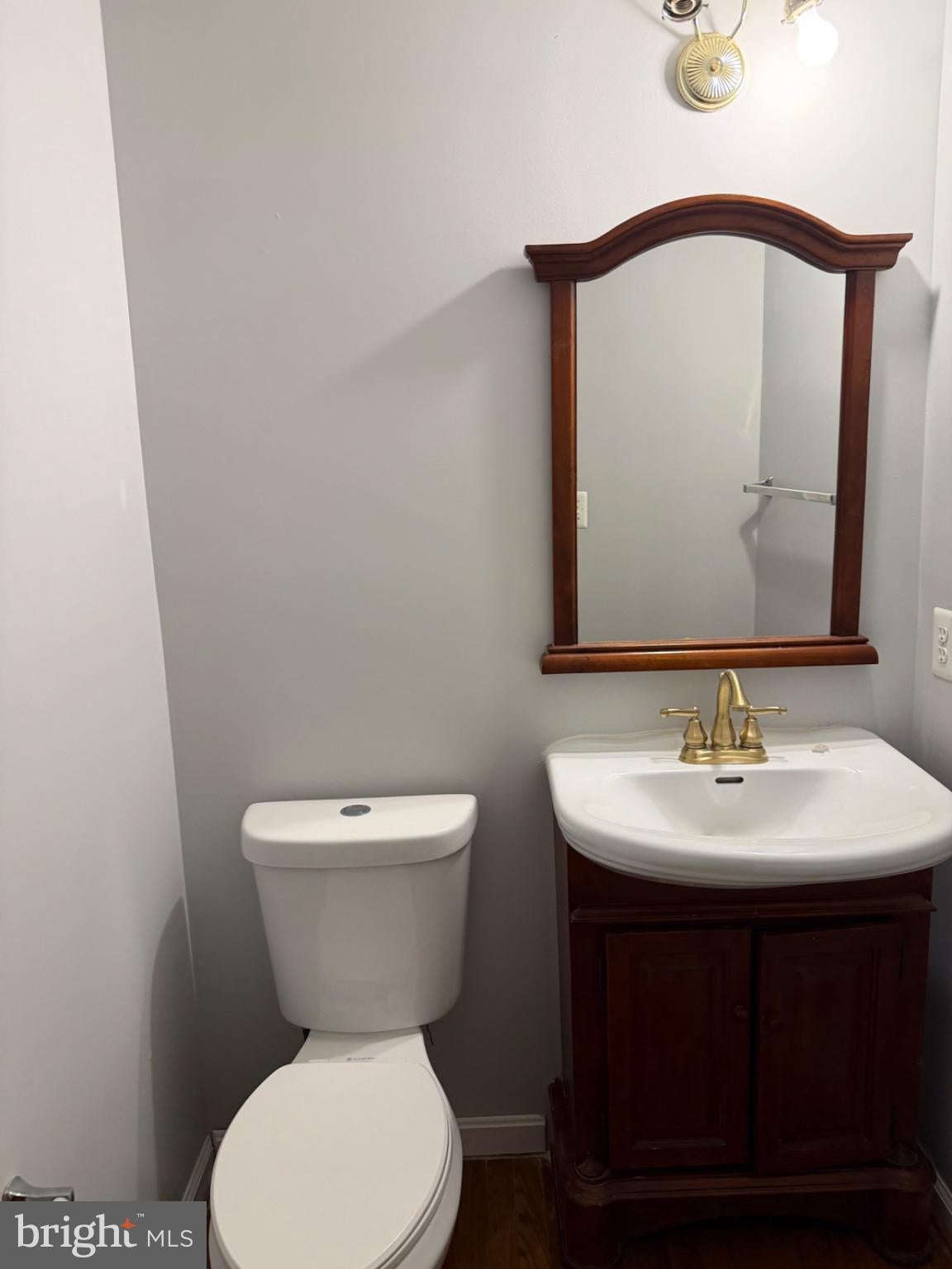 1503 TOWN VIEW COURT