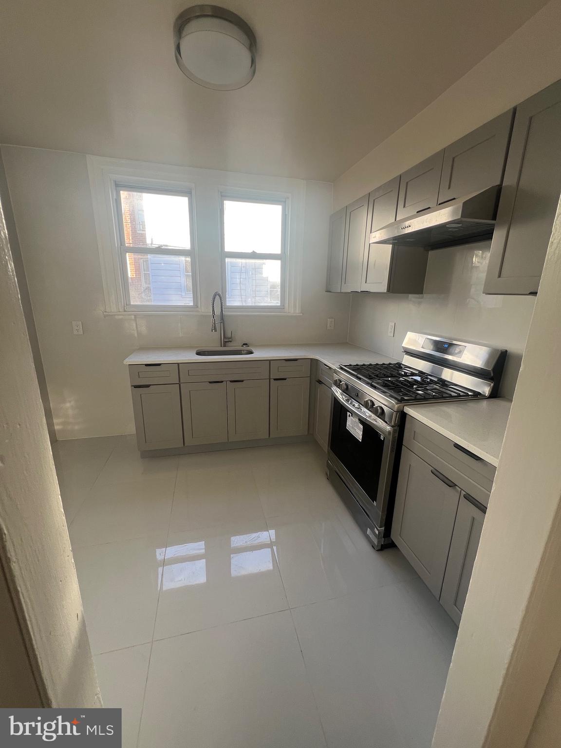 MAYFAIR - Residential