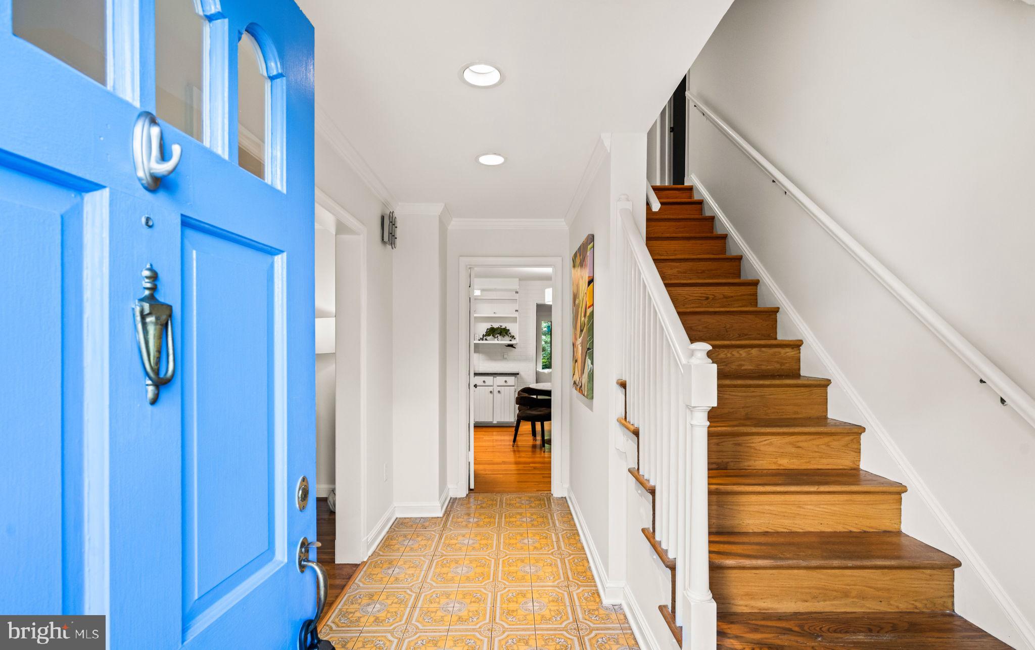 7 WHIPPOORWILL COURT