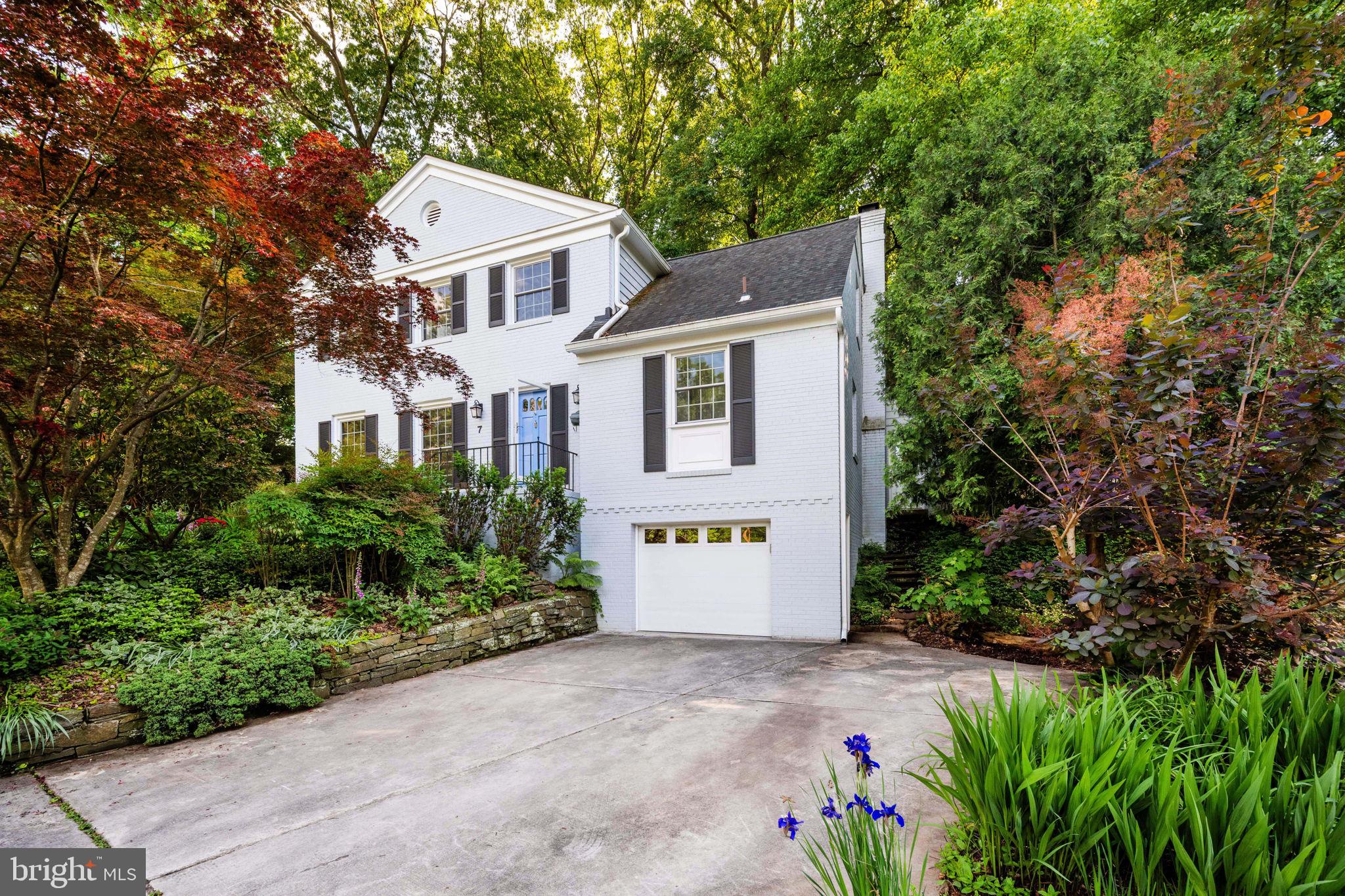 7 WHIPPOORWILL COURT