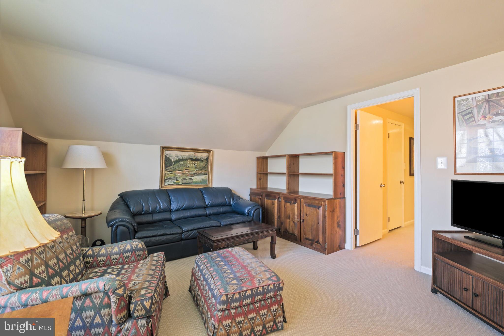 OLD FARM - Residential