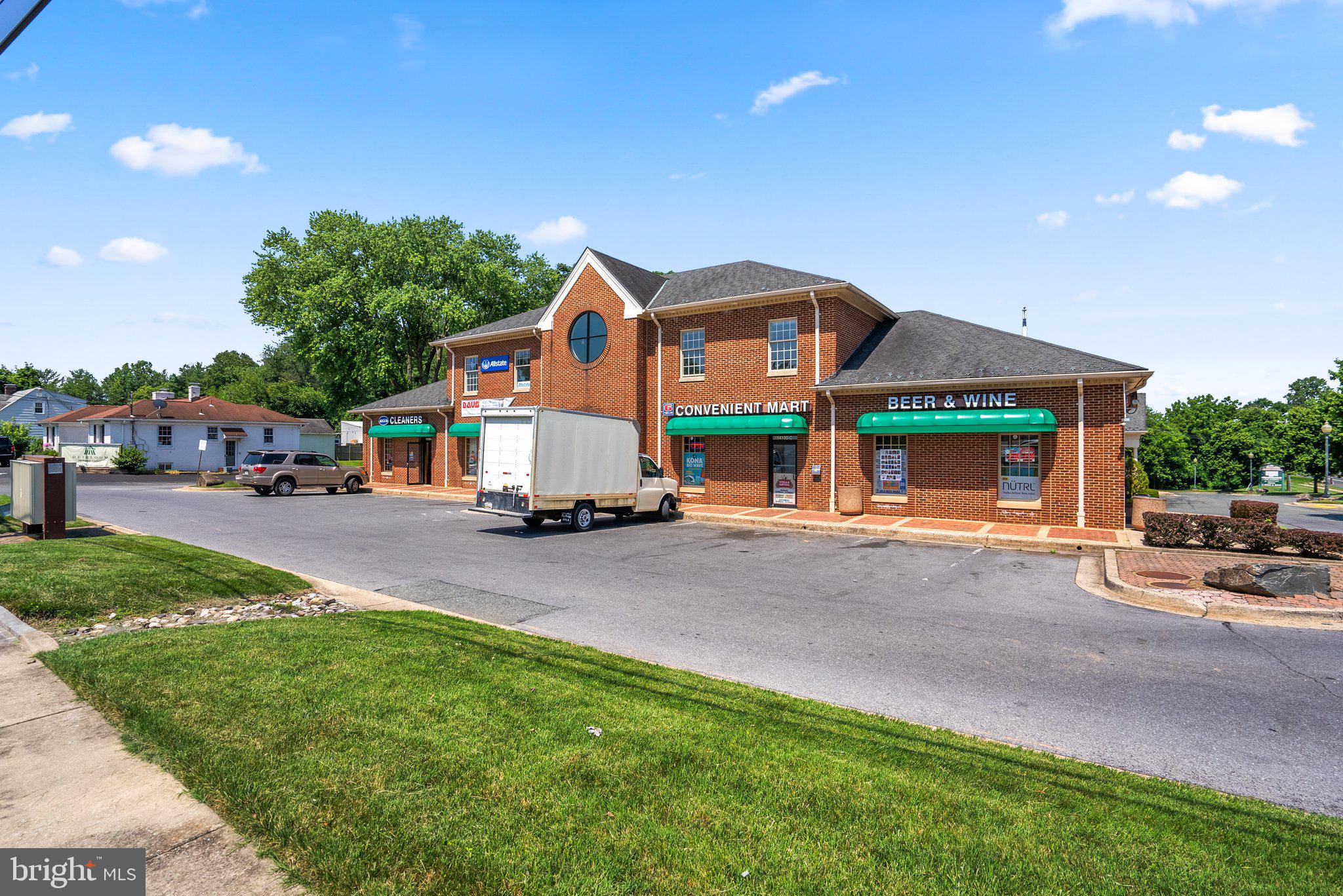 DARNESTOWN OUTSIDE - Residential