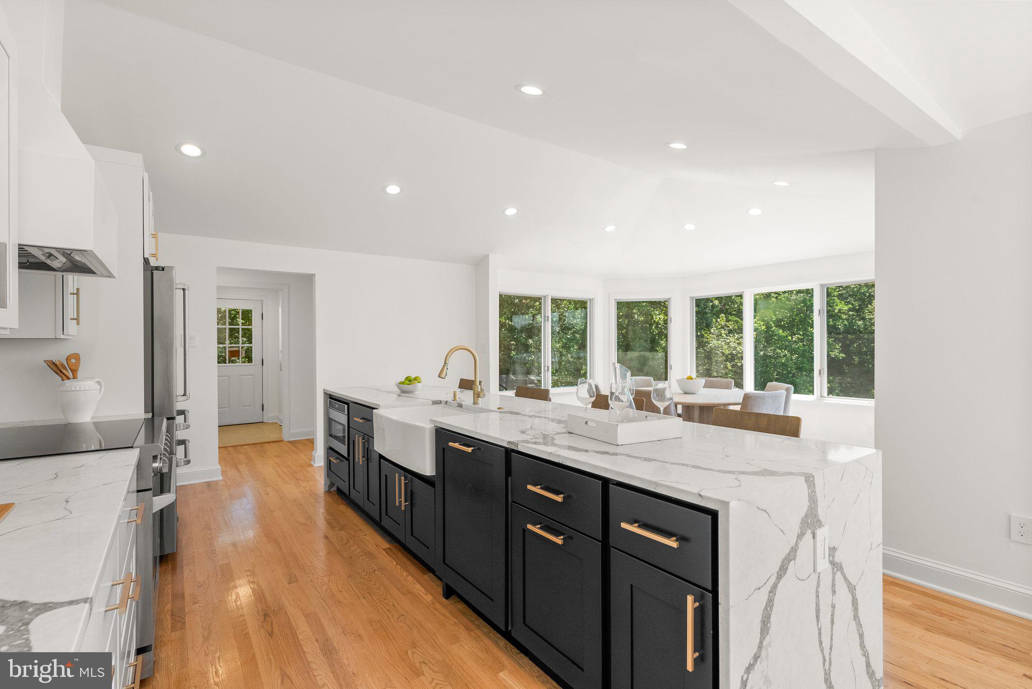 DARNESTOWN OUTSIDE - Residential