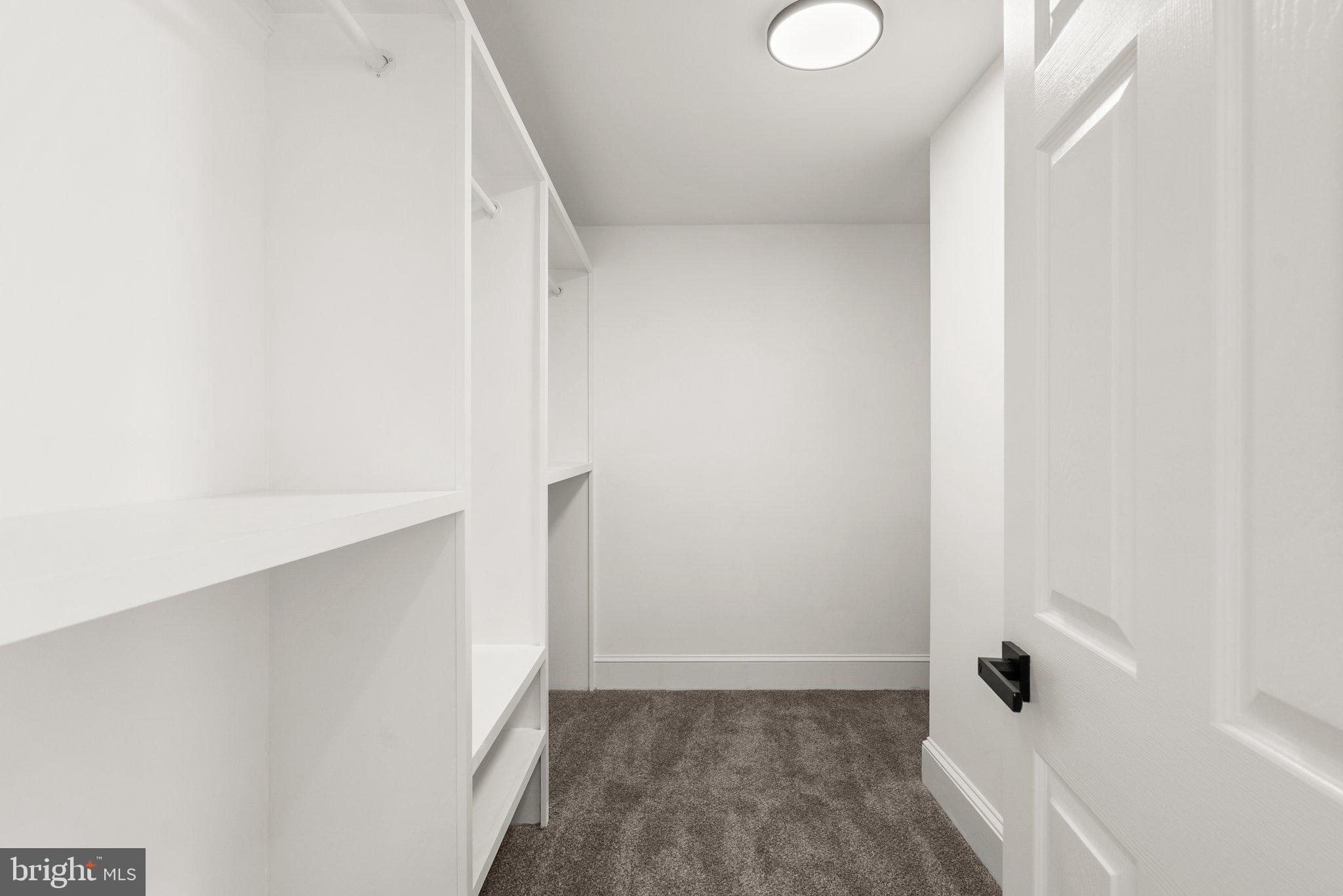 DARNESTOWN OUTSIDE - Residential