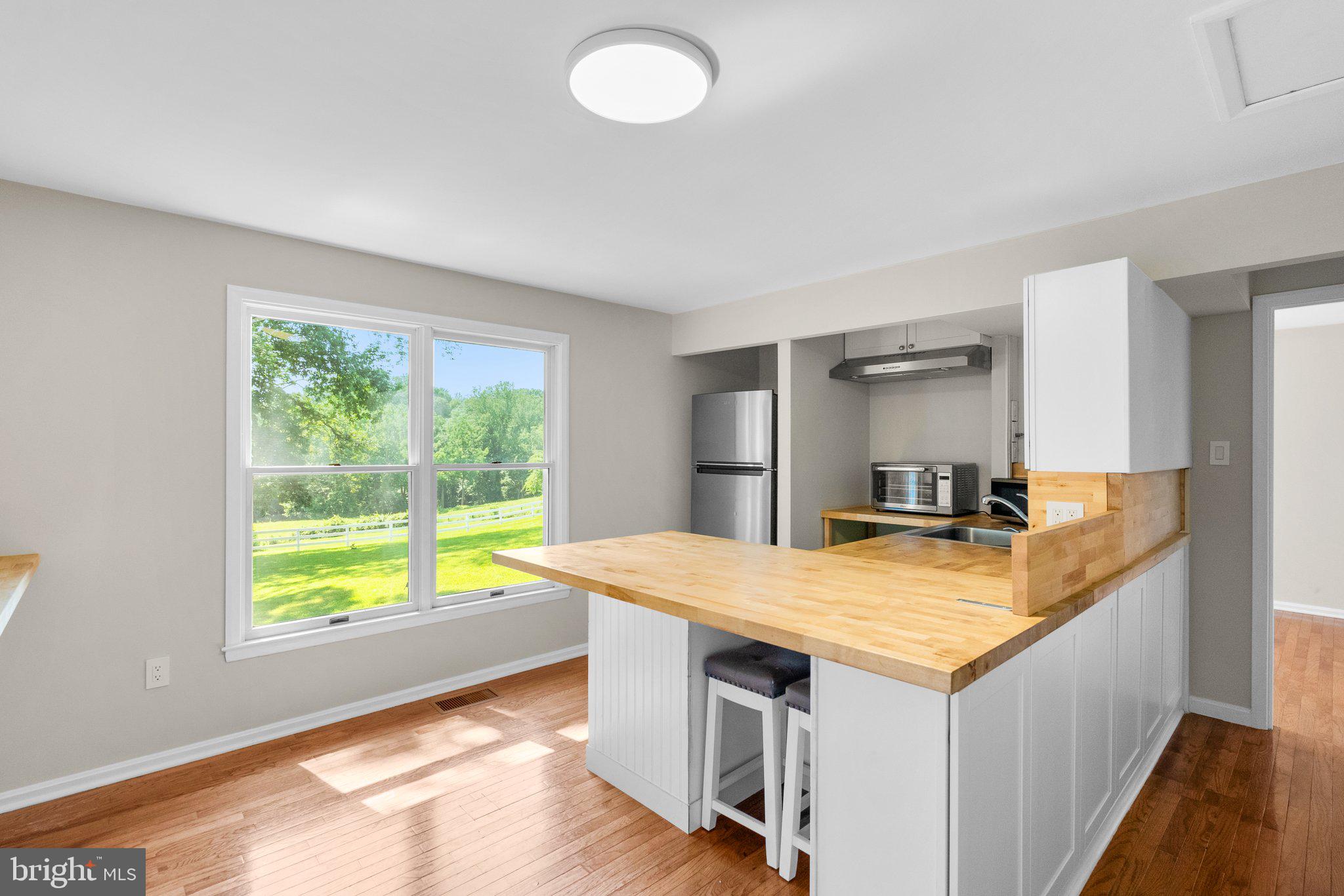 DARNESTOWN OUTSIDE - Residential