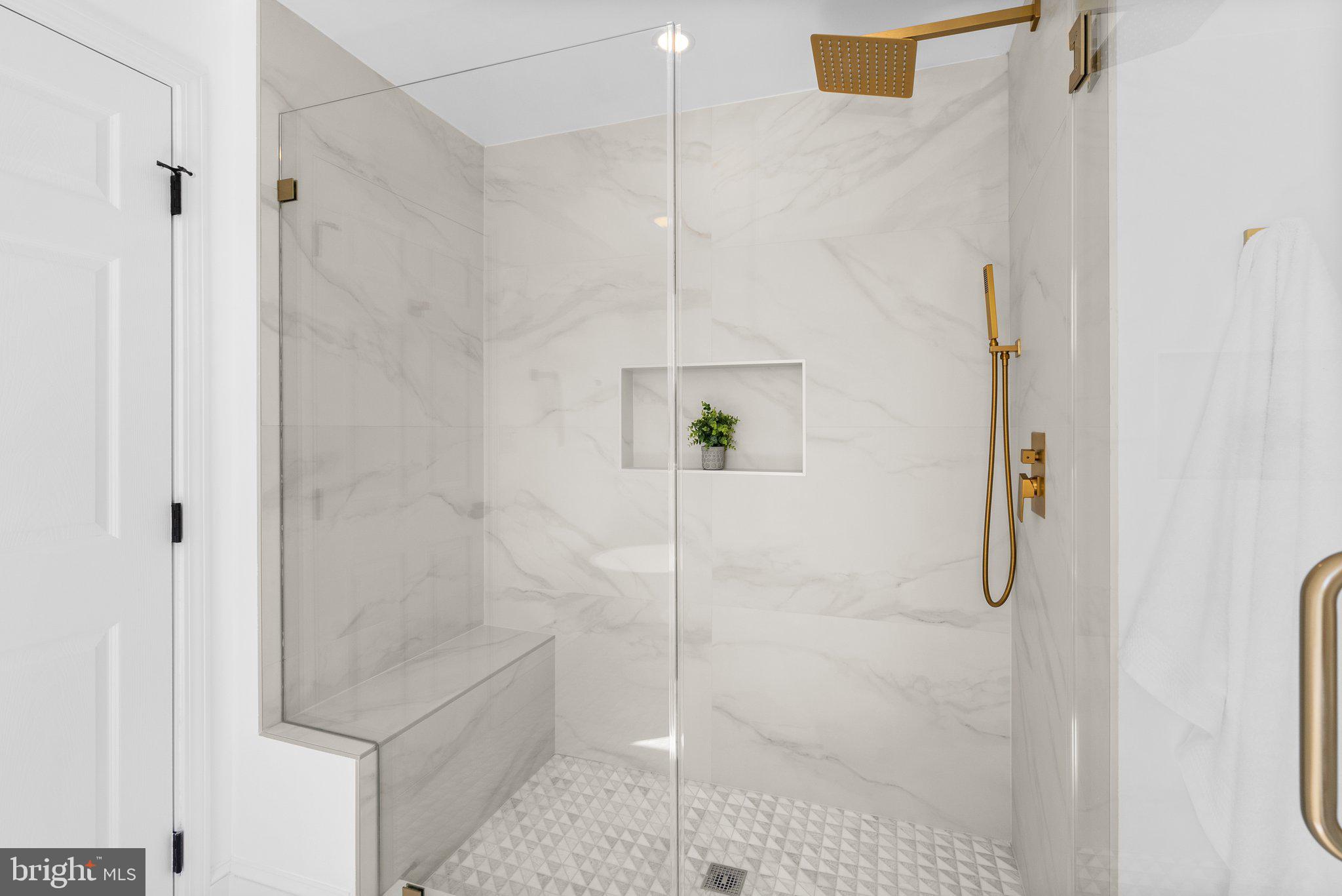 DARNESTOWN OUTSIDE - Residential