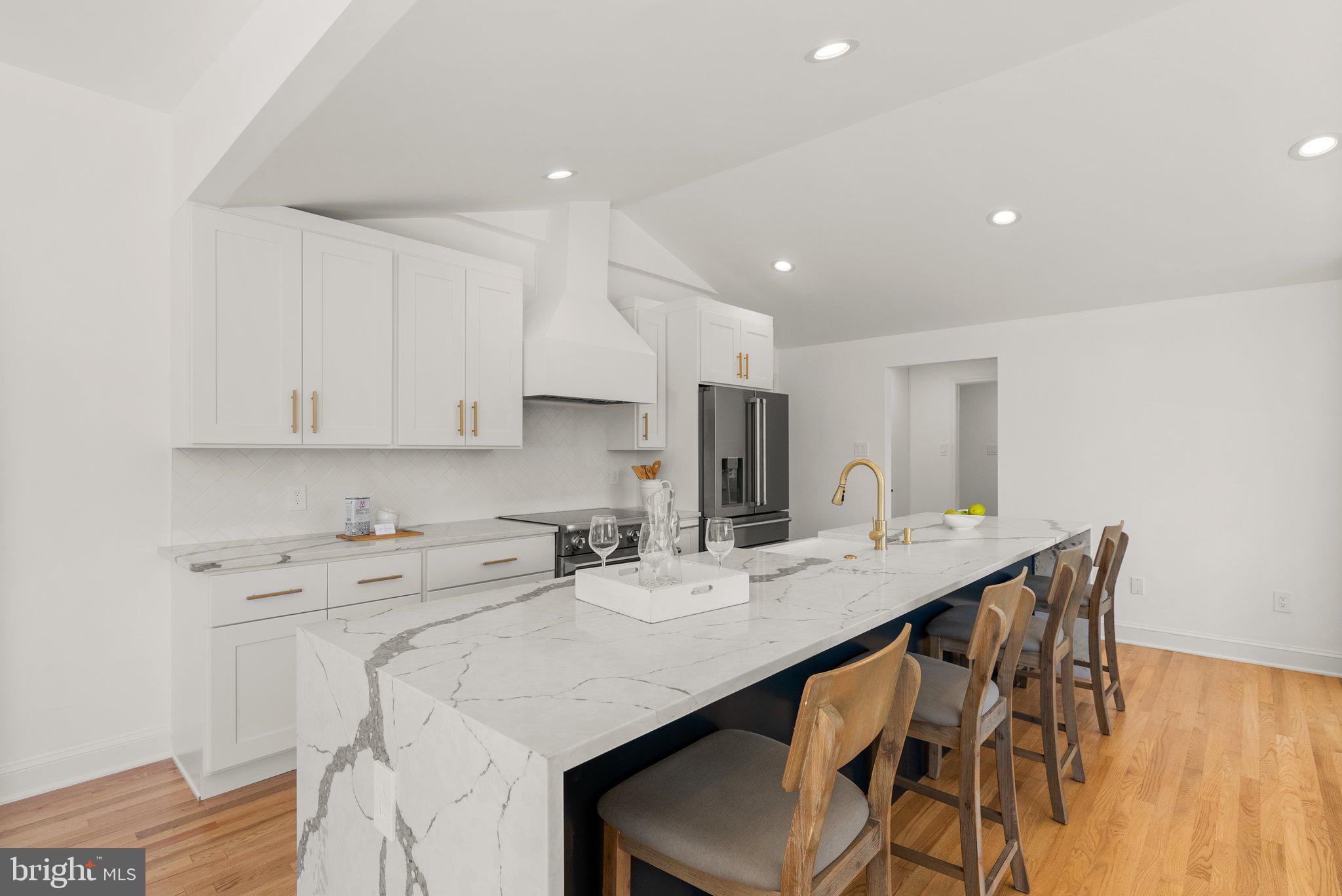 DARNESTOWN OUTSIDE - Residential