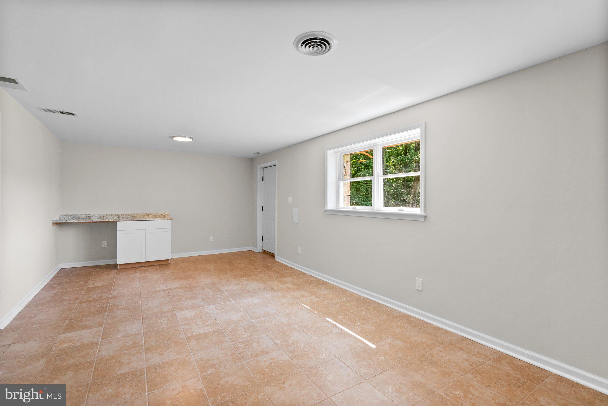 DARNESTOWN OUTSIDE - Residential