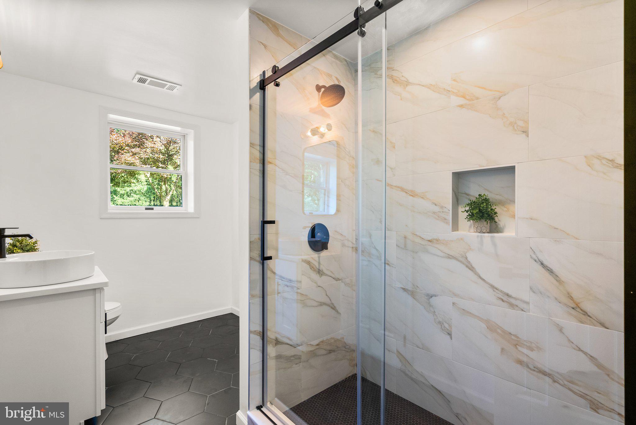 DARNESTOWN OUTSIDE - Residential