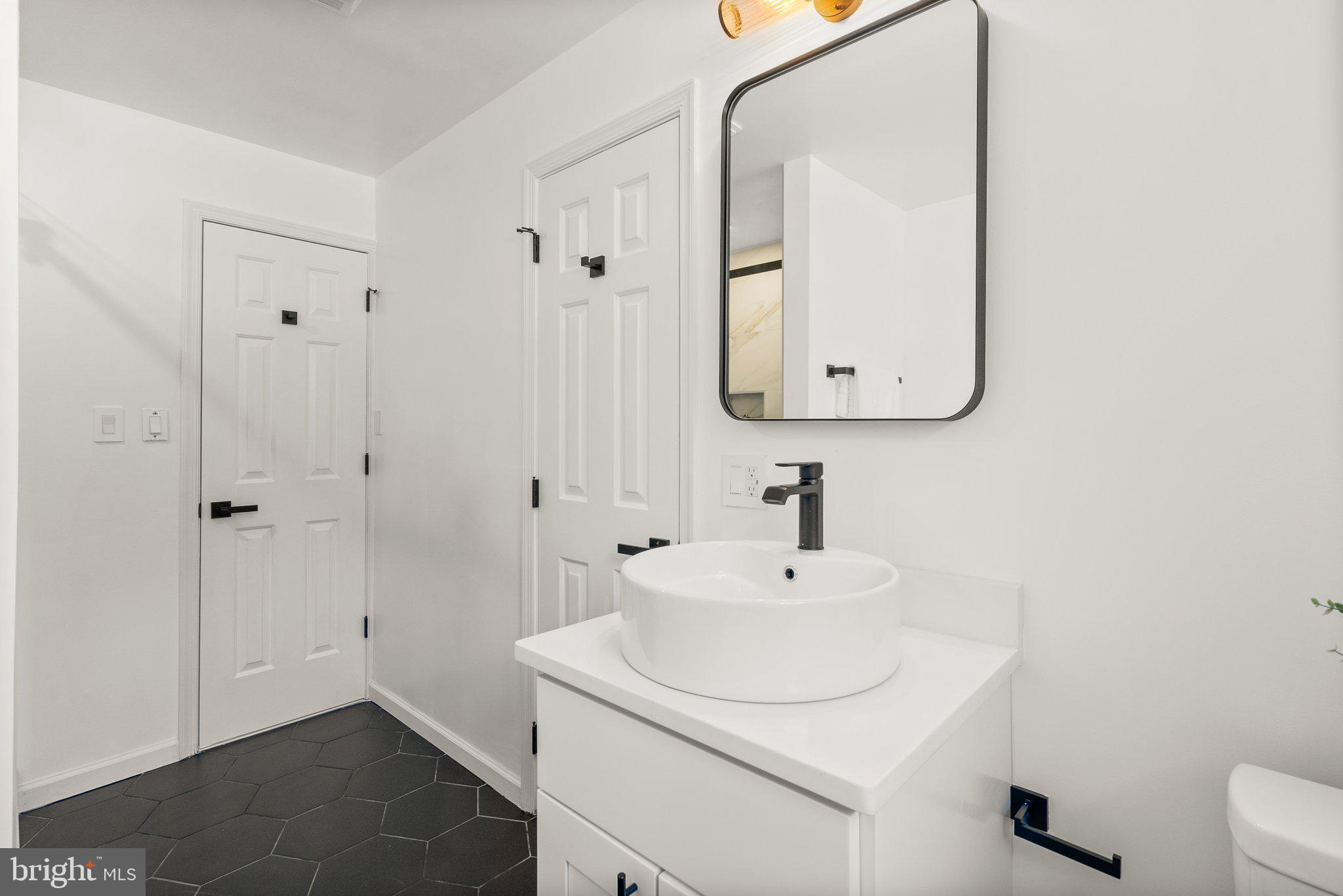 DARNESTOWN OUTSIDE - Residential