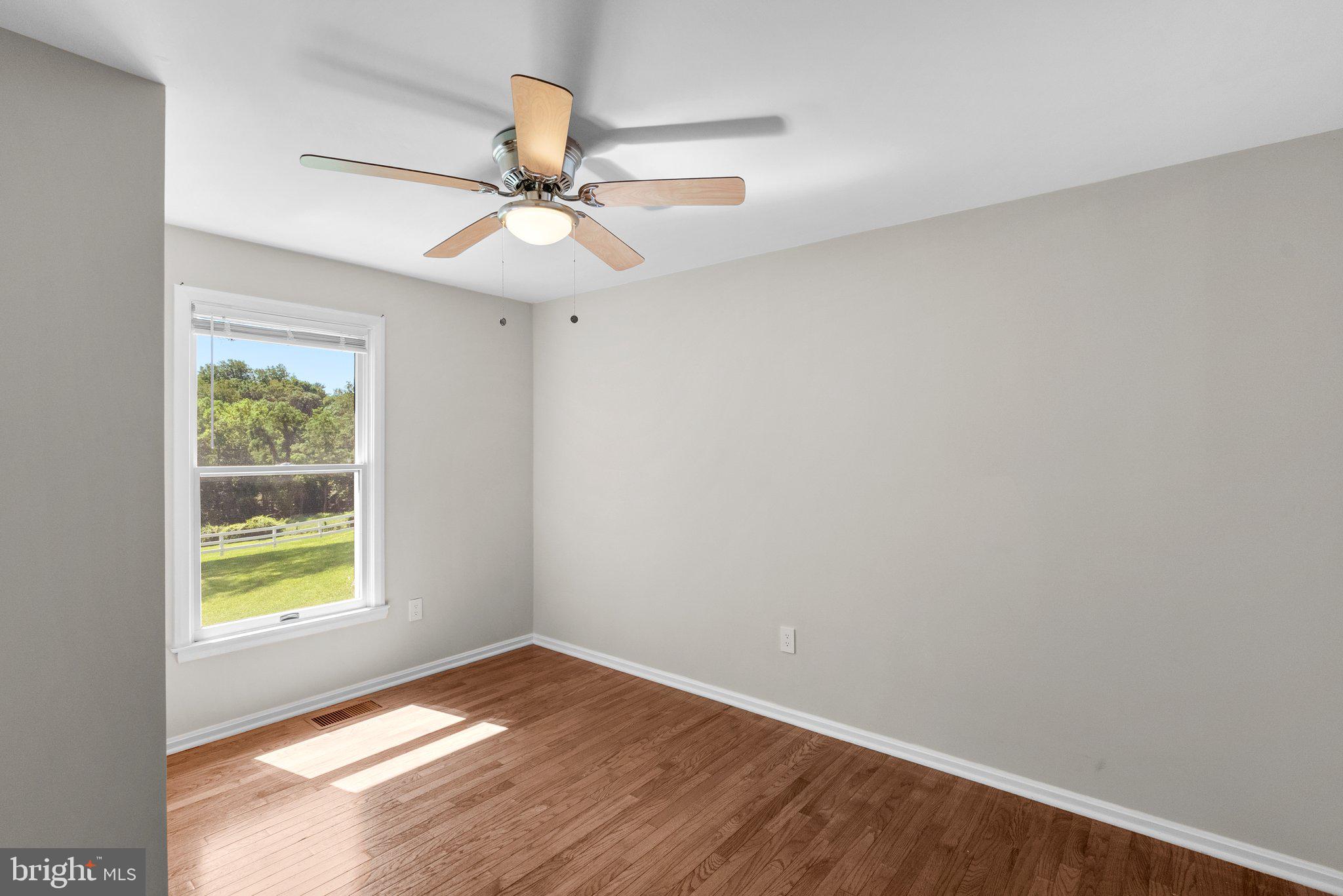 DARNESTOWN OUTSIDE - Residential