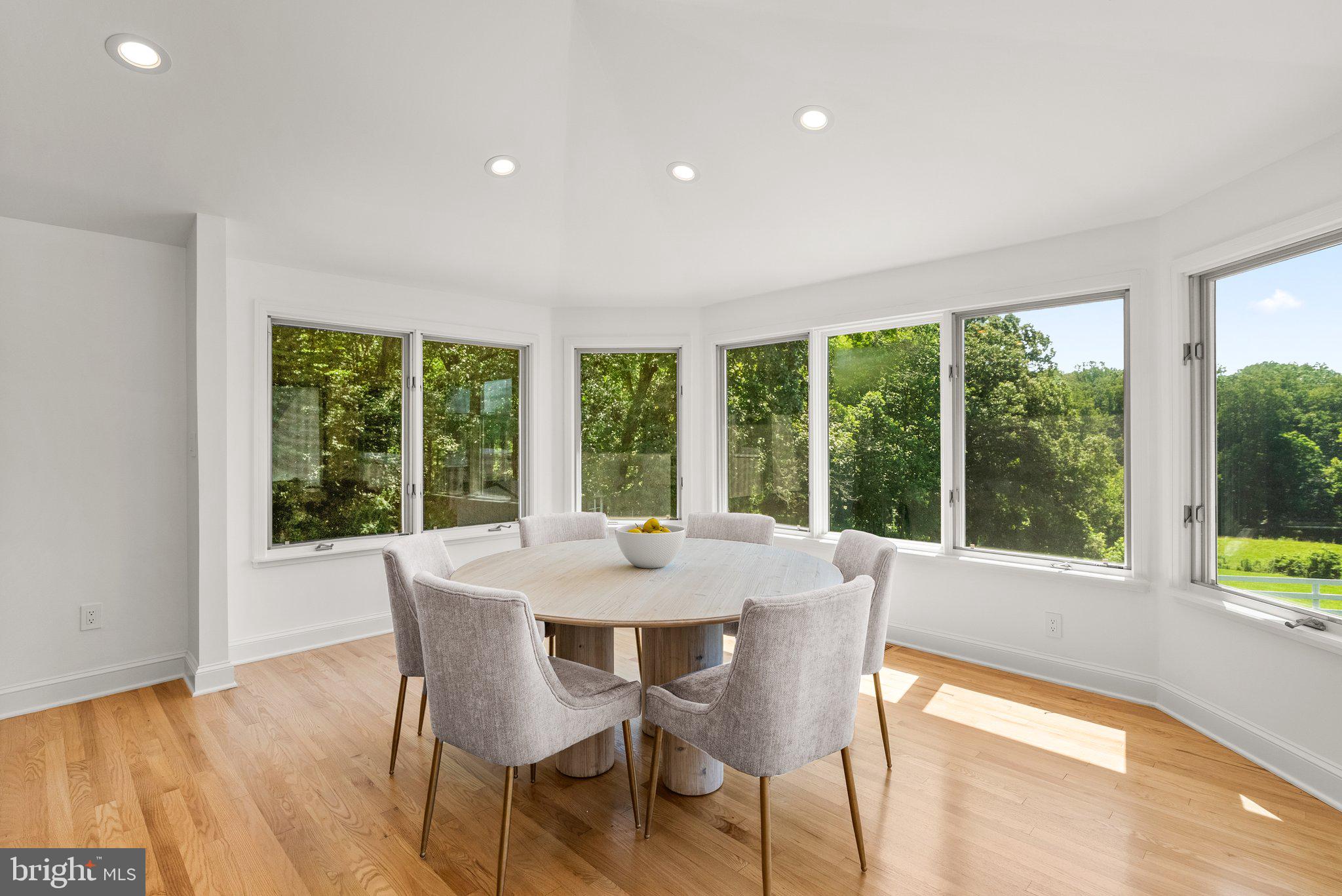 DARNESTOWN OUTSIDE - Residential