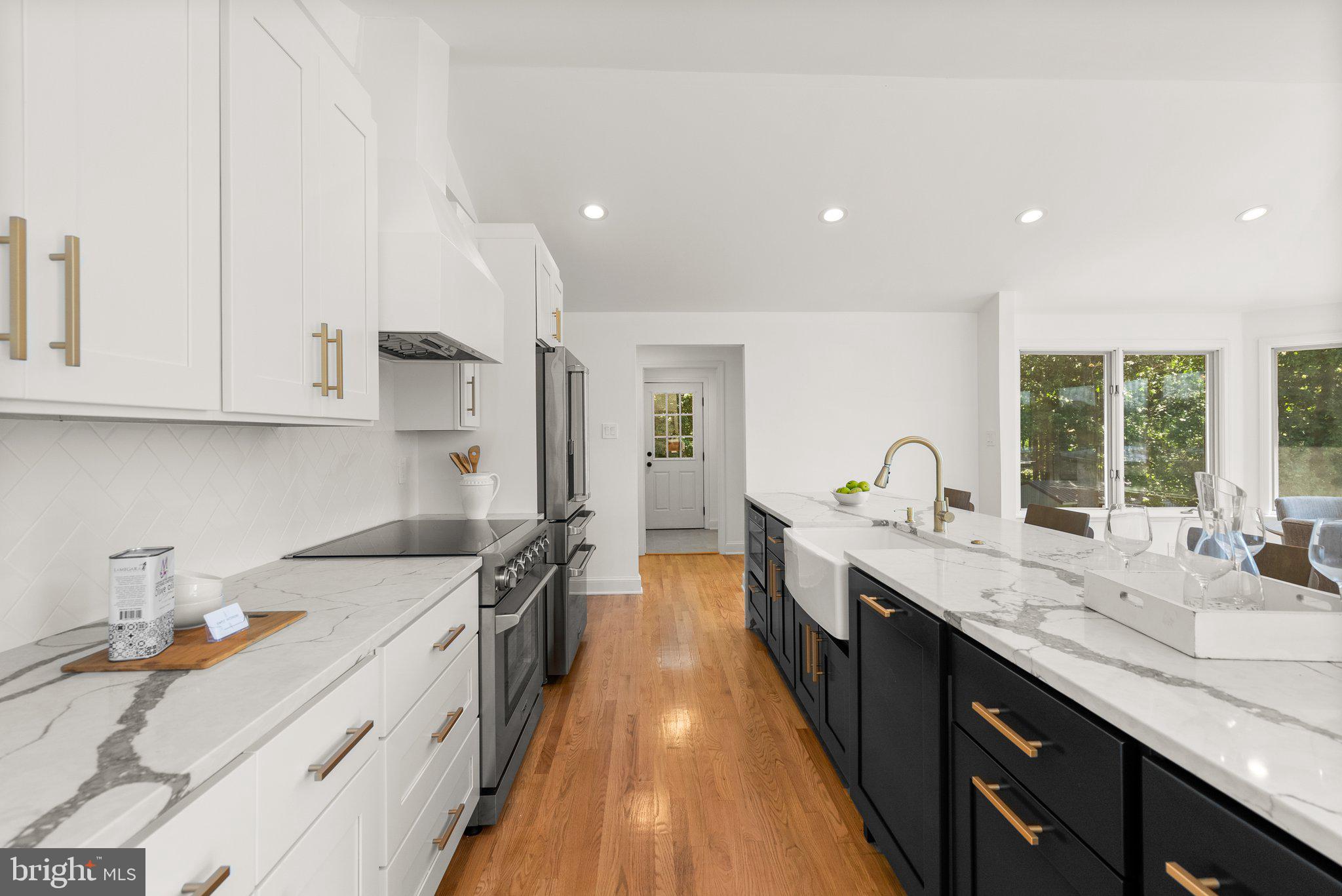 DARNESTOWN OUTSIDE - Residential