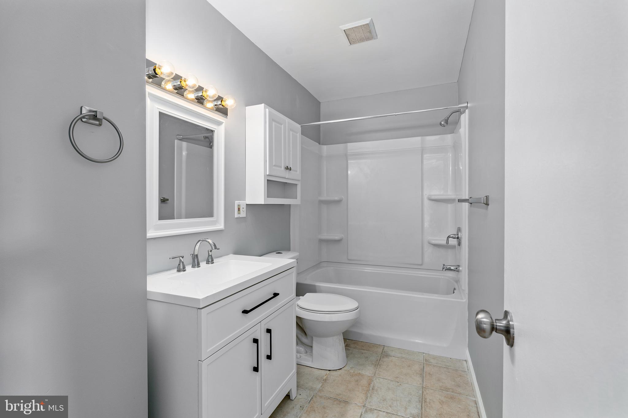 NORTH HILLS - Residential