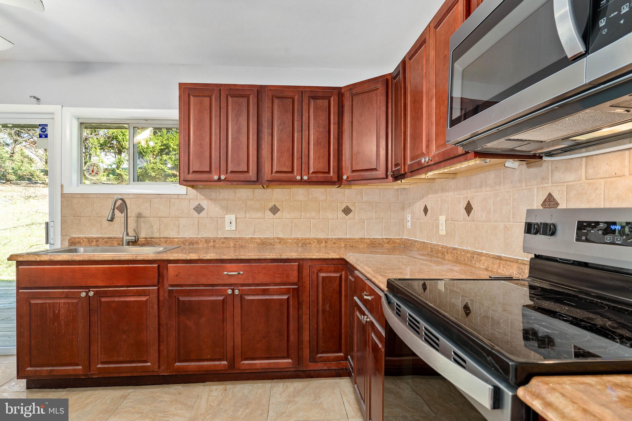 NORTH HILLS - Residential