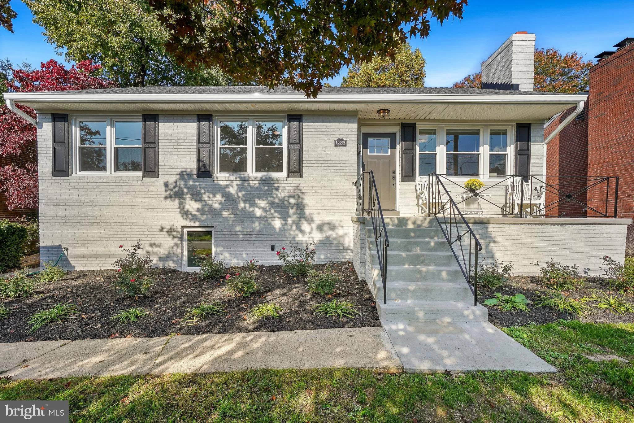 10008 Grayson Avenue