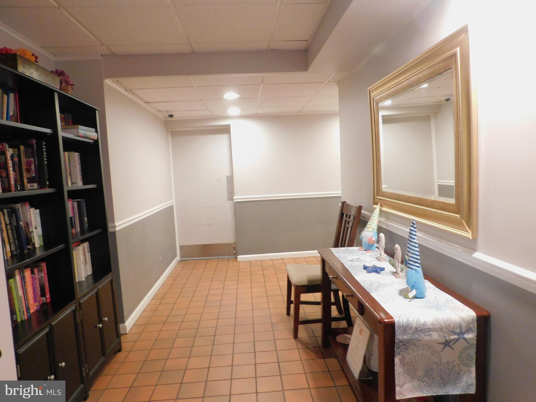 33 W CHESTER PIKE C10