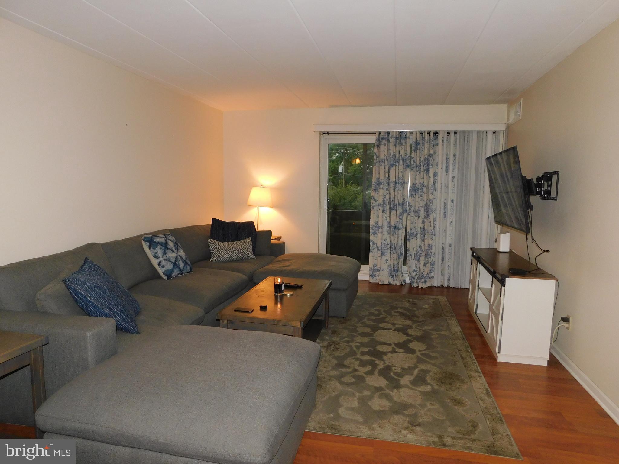 33 W CHESTER PIKE C10