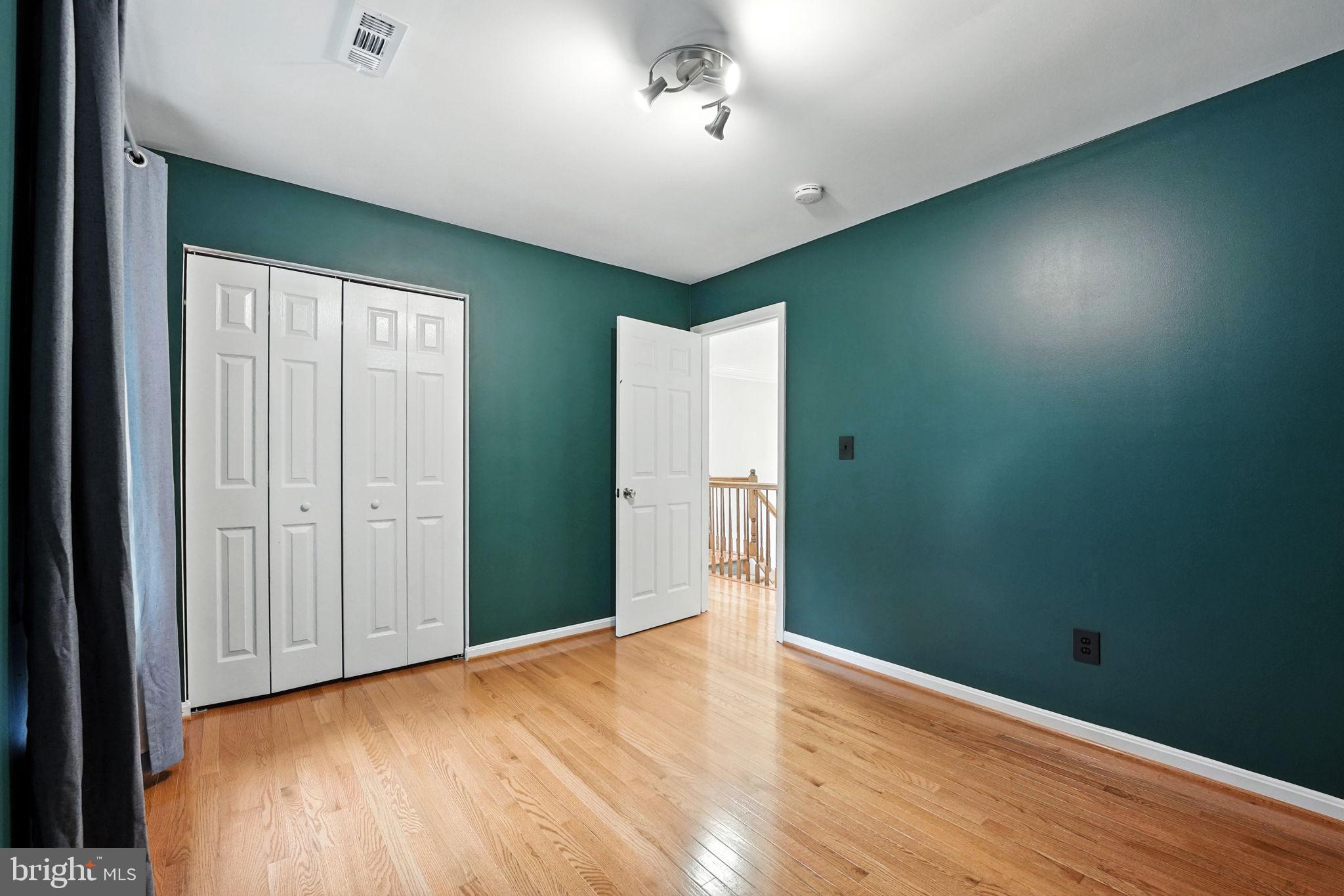 FOX CHASE - Residential