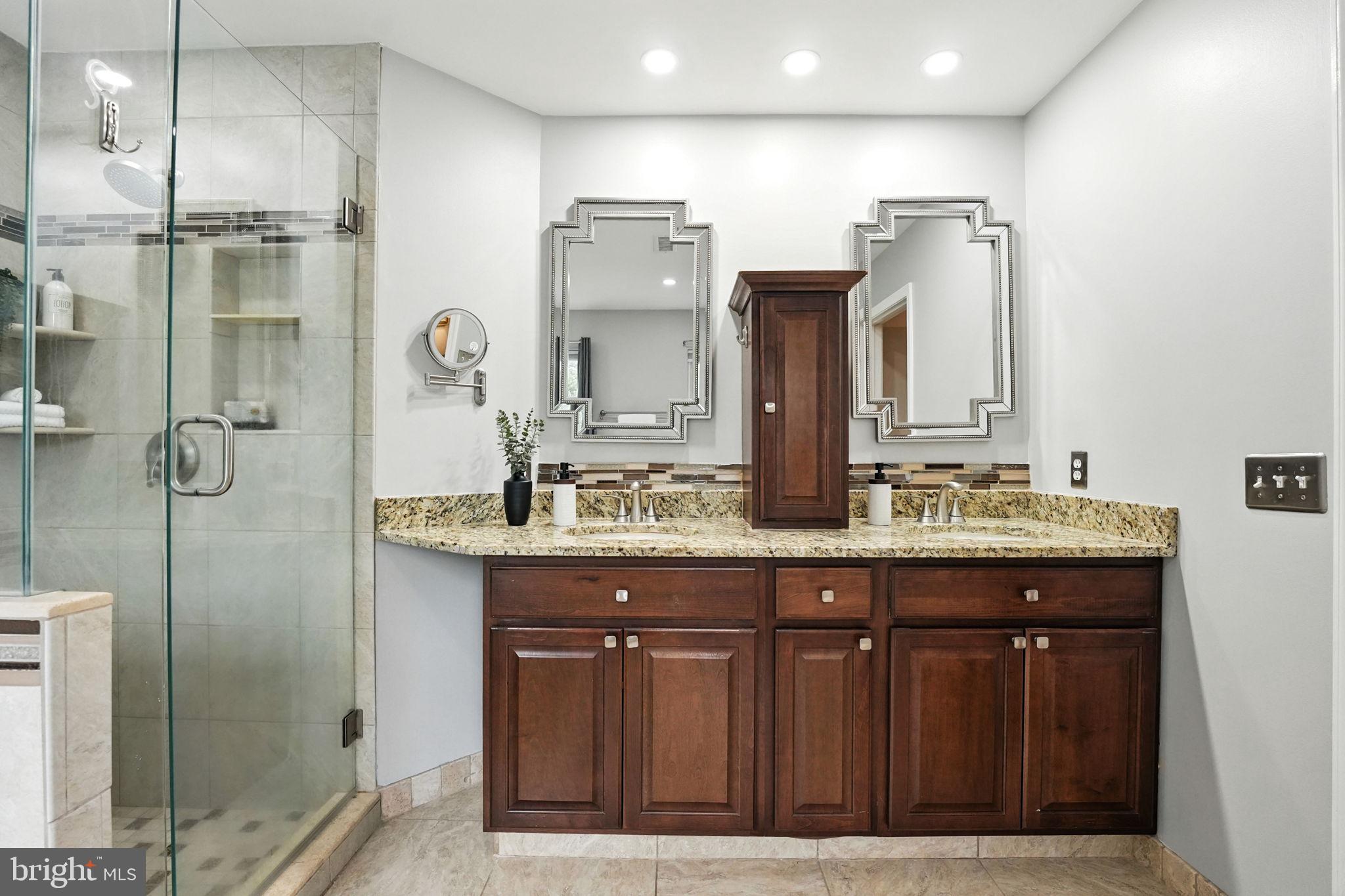 FOX CHASE - Residential