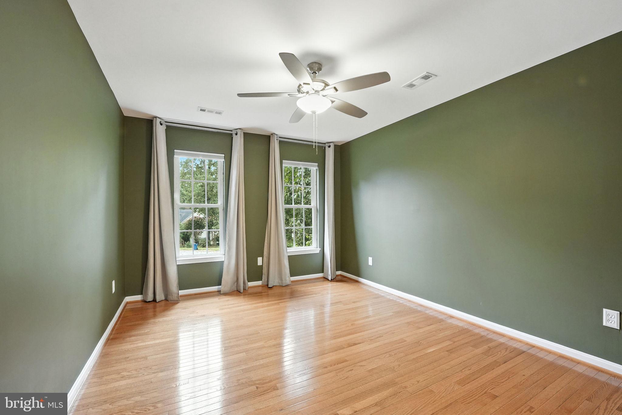 FOX CHASE - Residential