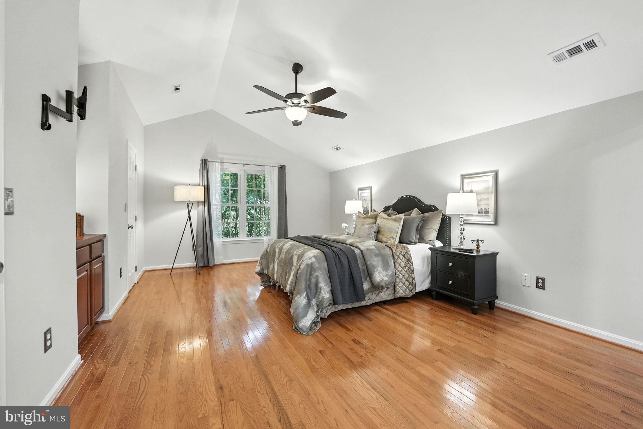 FOX CHASE - Residential