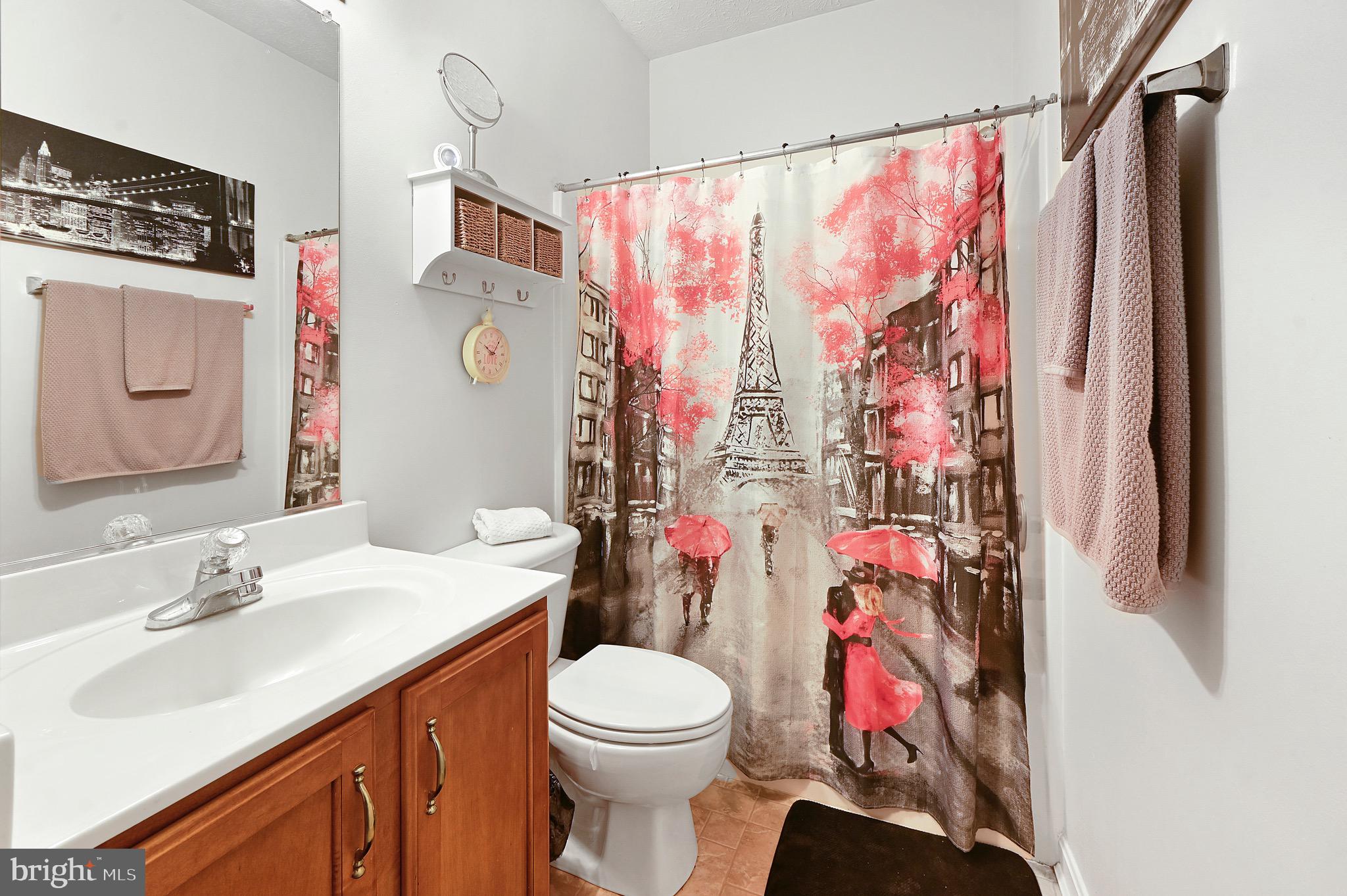 WOOD CREEK GOLF COMM - Residential