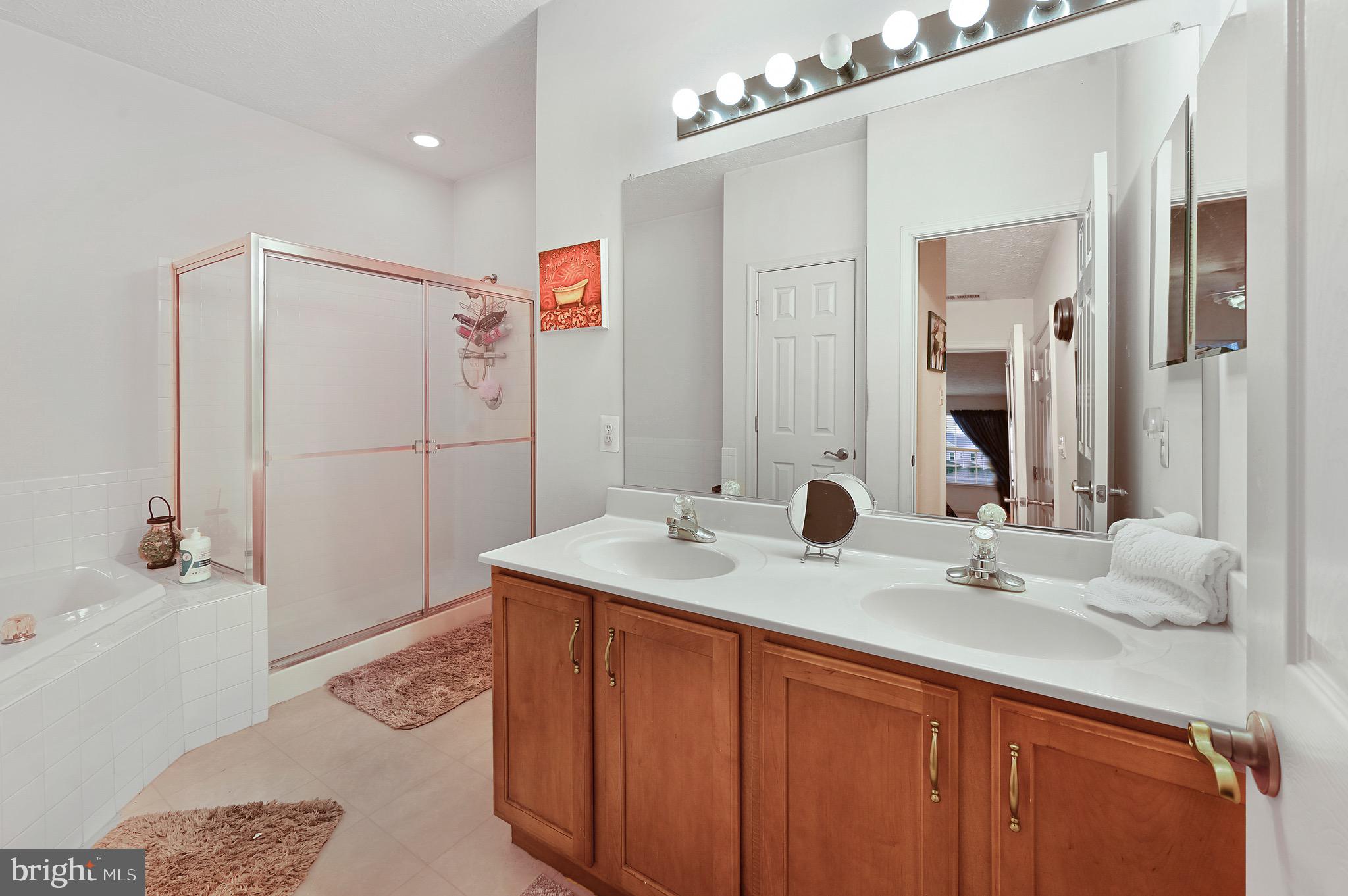 WOOD CREEK GOLF COMM - Residential