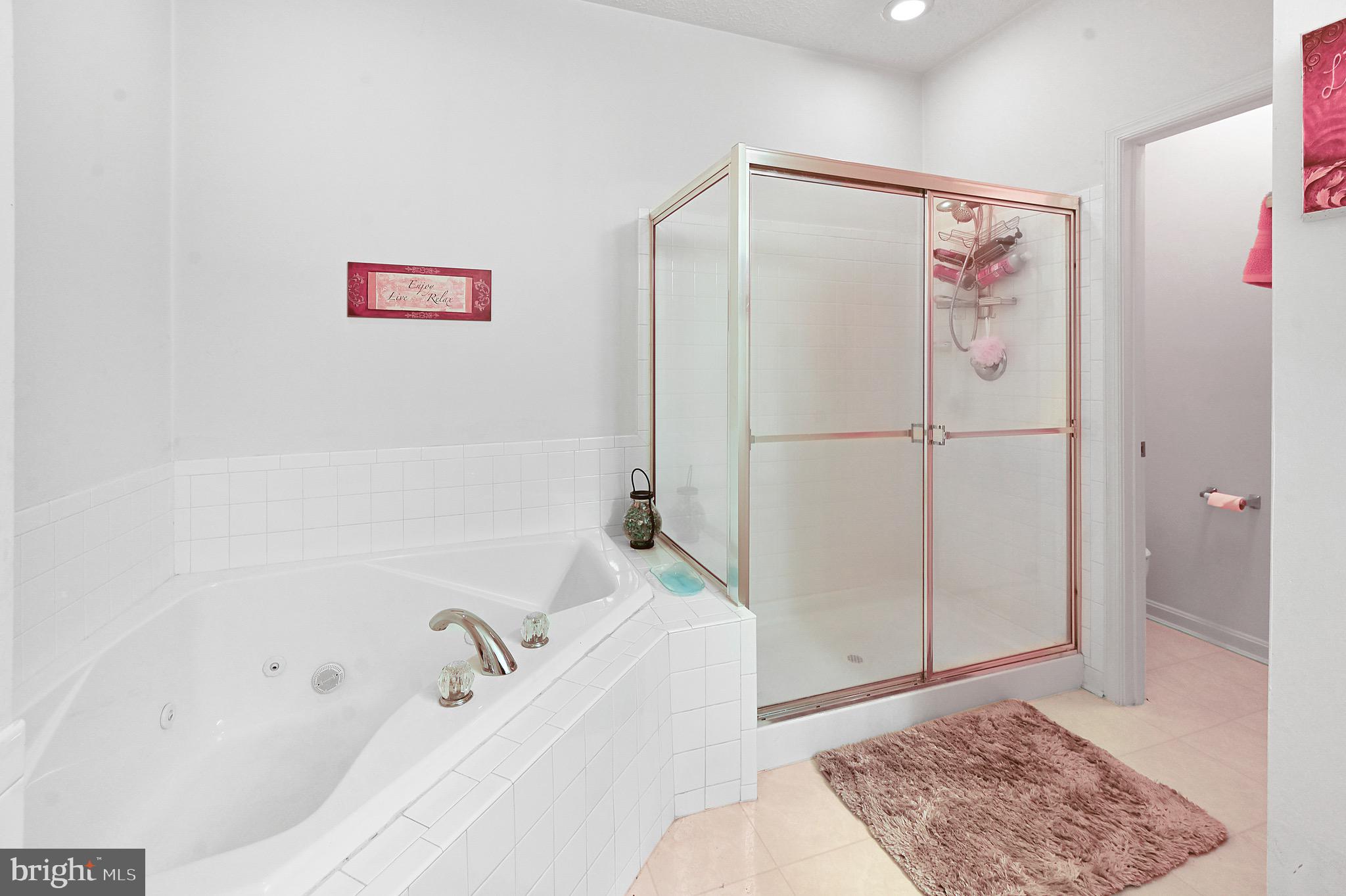 WOOD CREEK GOLF COMM - Residential