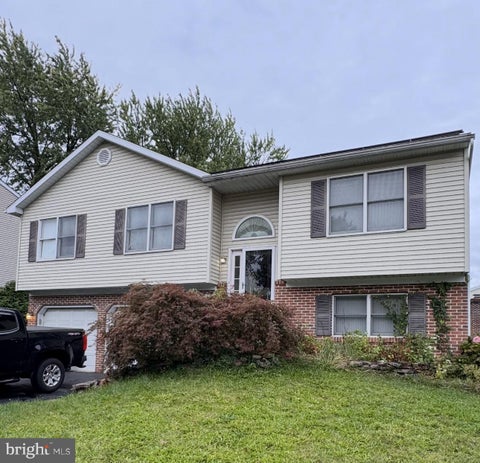 Photo of 200 Fairway Drive, READING, PA 19606 (MLS # PABK2079096)