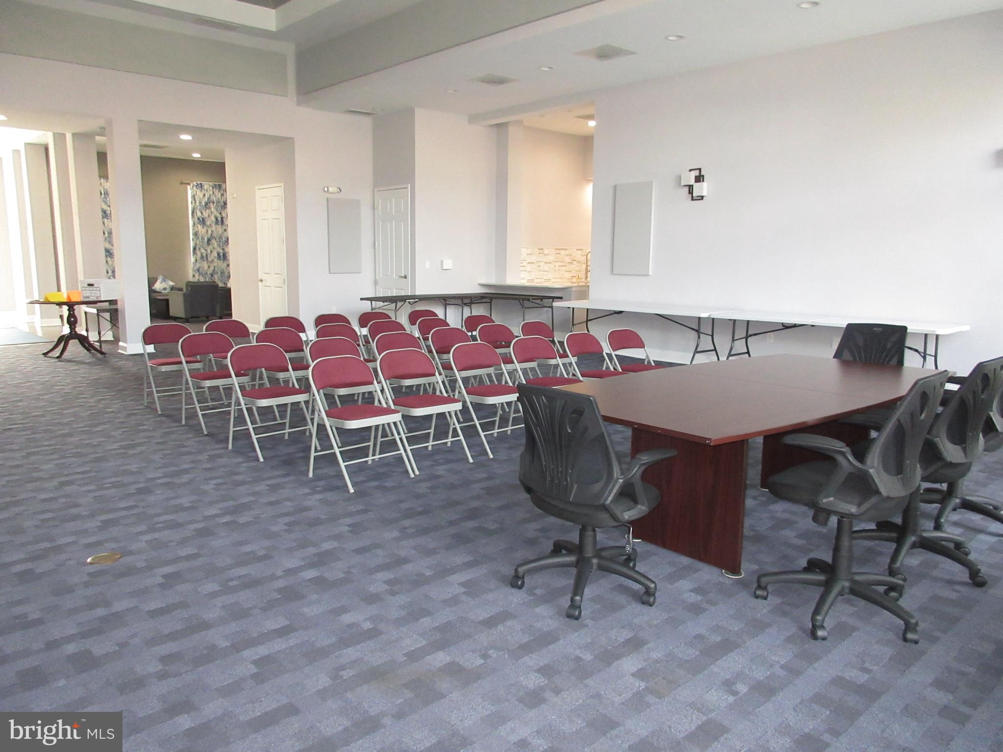 HIDDEN CREEK - Residential