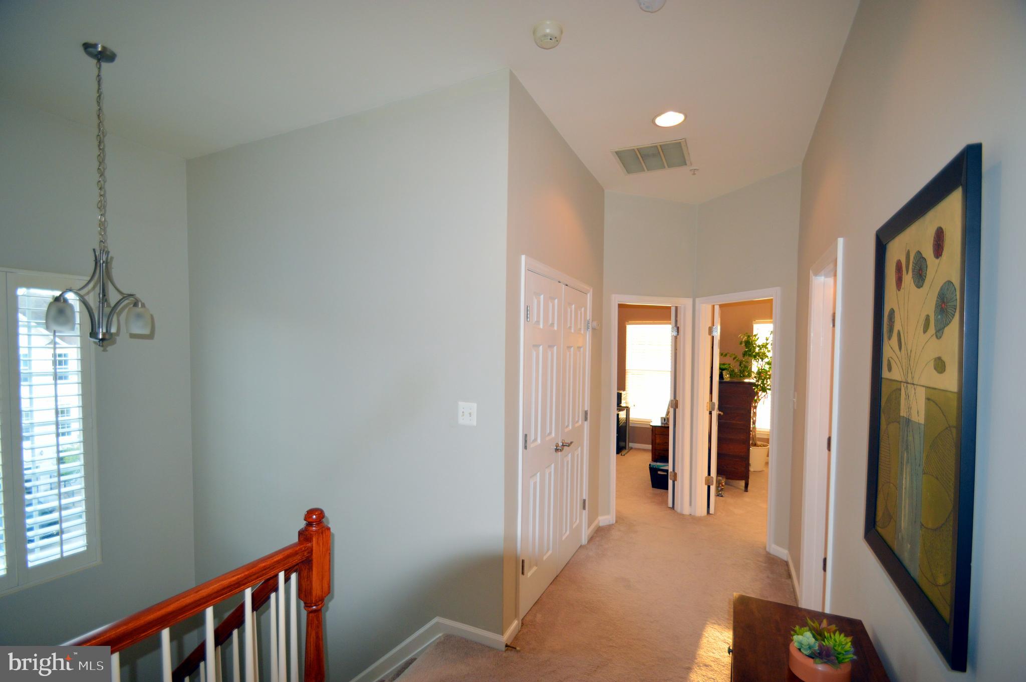 HIDDEN CREEK - Residential